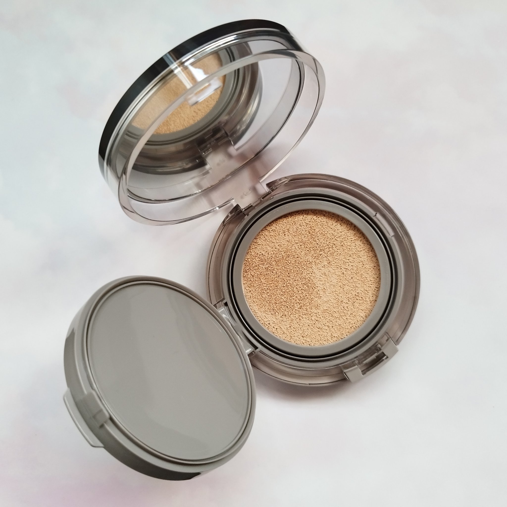 ブラーカバークッション/LUNA/クッションファンデーションを使ったクチコミ（3枚目）