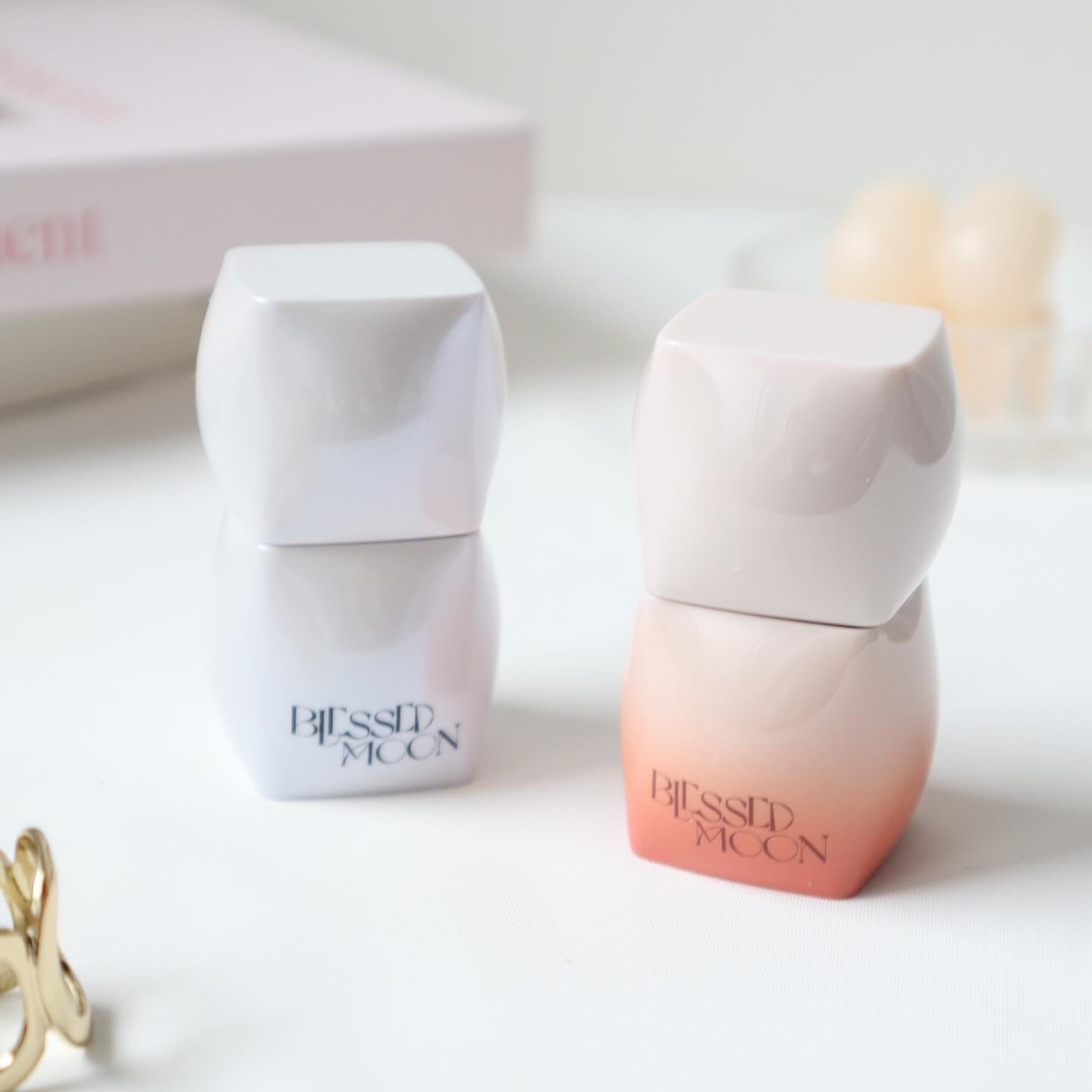 Veil Melting Glass Highlighter 01.Diamond Dust/BLESSED MOON/リキッドハイライトを使ったクチコミ（1枚目）