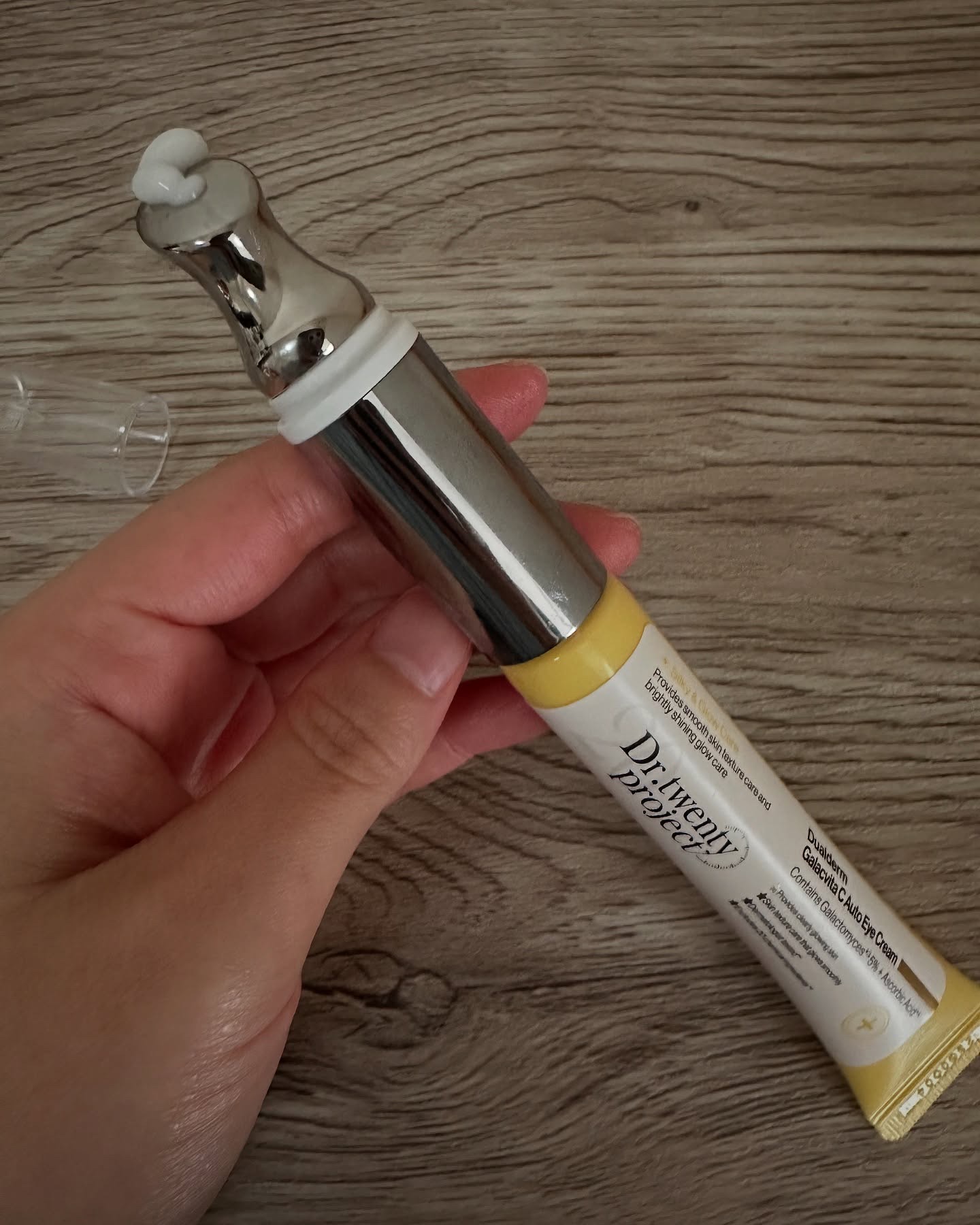 デュアルダムガーラックビタCオートアイクリーム/Dr.Twenty Project/アイケア・アイクリームを使ったクチコミ（1枚目）