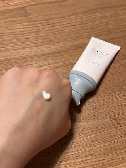 ヒアルーシカ ウォーターフィット サンセラム/SKIN1004/日焼け止めローションを使ったクチコミ(2枚目)