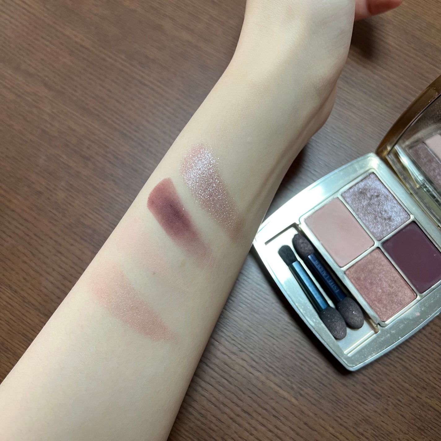 ピュア カラー エンヴィ リュクス アイシャドウ クアッド /ESTEE LAUDER/アイシャドウパレットを使ったクチコミ(3枚目)