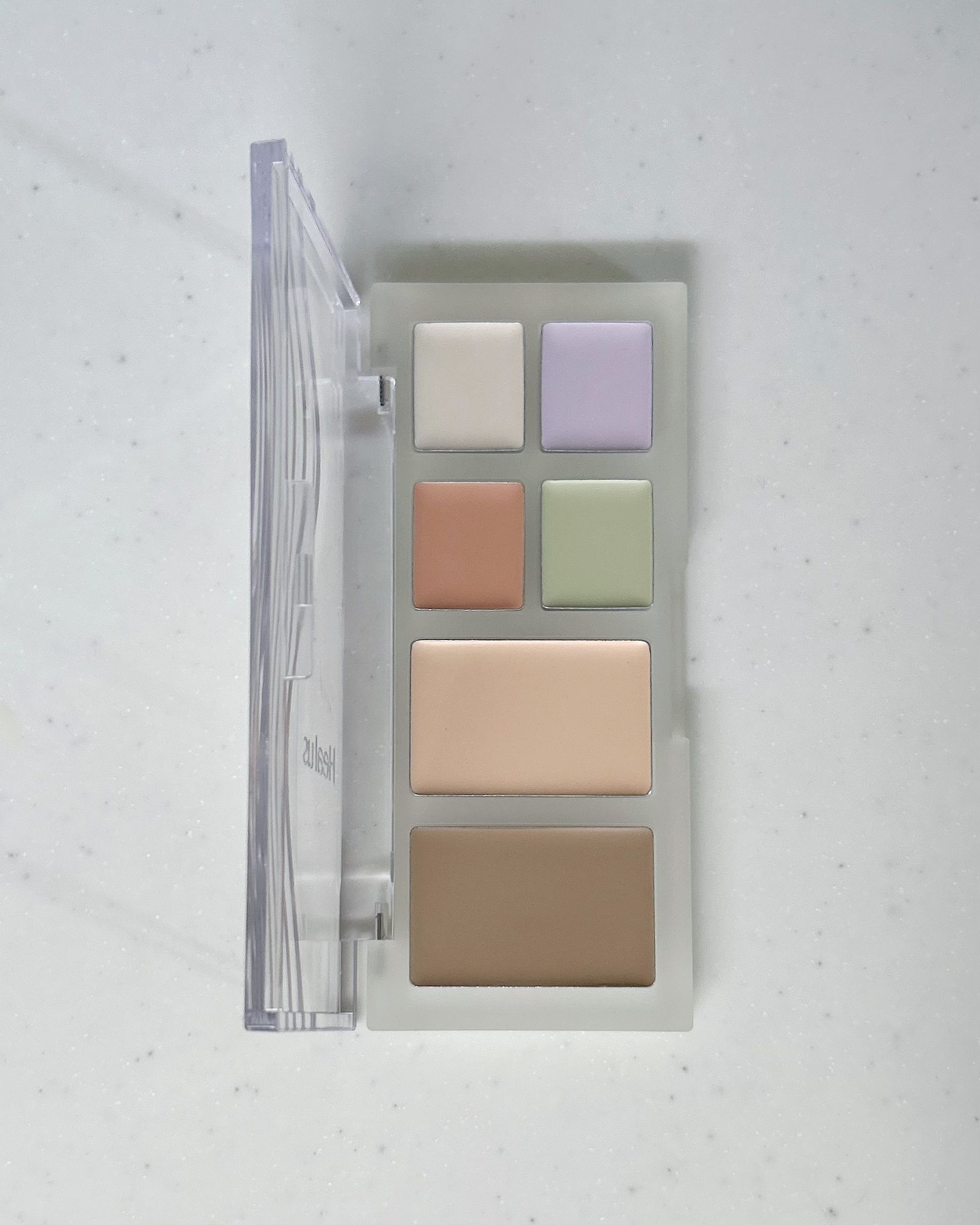 ブリージングコンシーラーパレット/Healus/パレットコンシーラーを使ったクチコミ（2枚目）