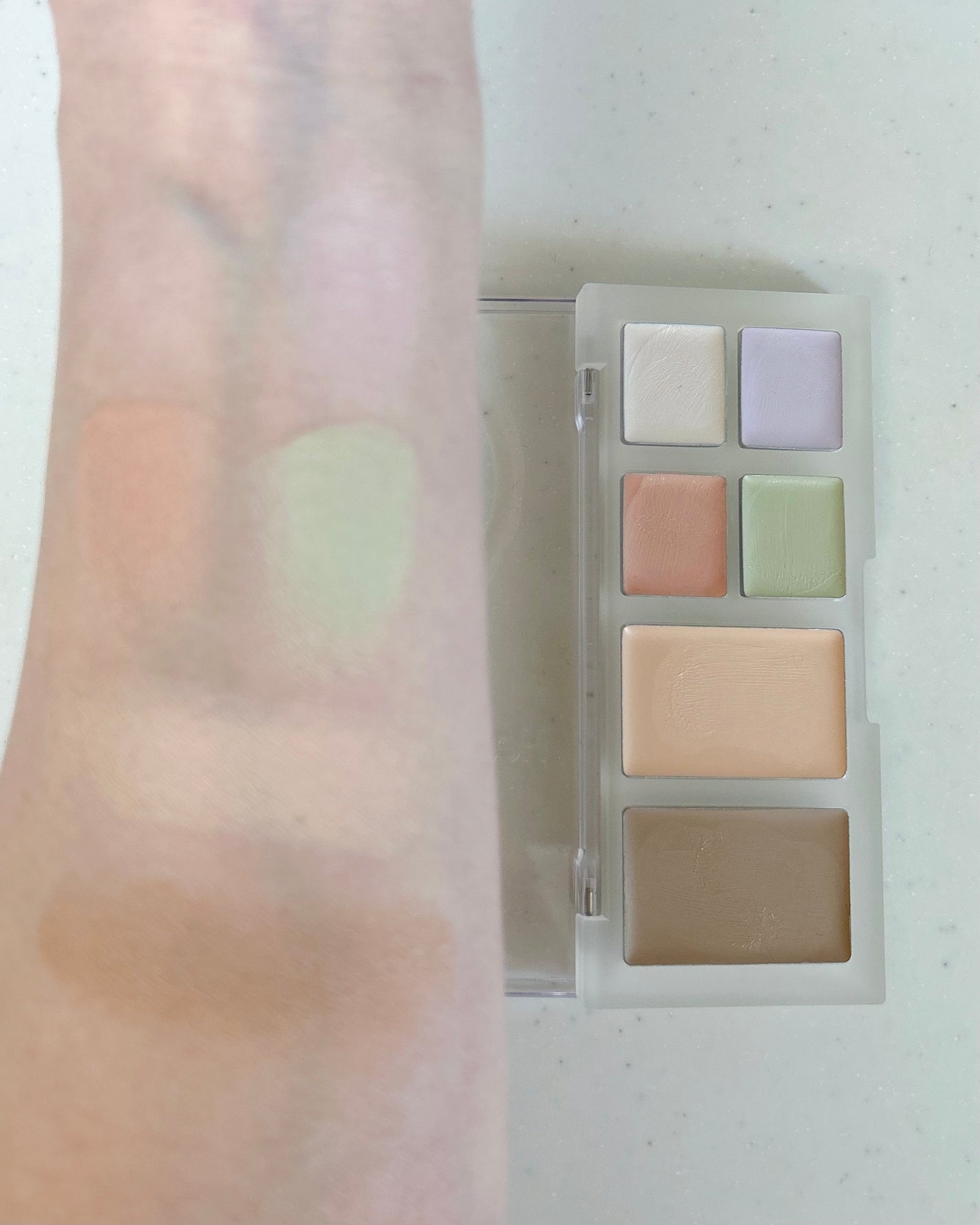 ブリージングコンシーラーパレット/Healus/パレットコンシーラーを使ったクチコミ(3枚目)