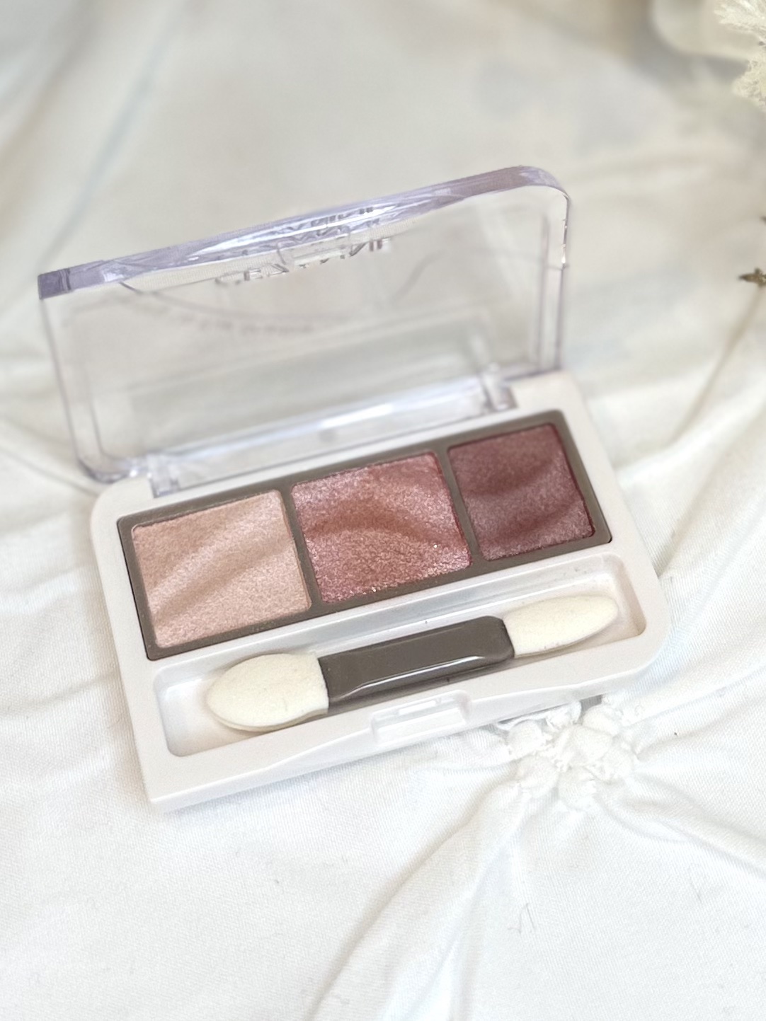 ライティングアップアイシャドウ/CEZANNE/アイシャドウを使ったクチコミ（2枚目）