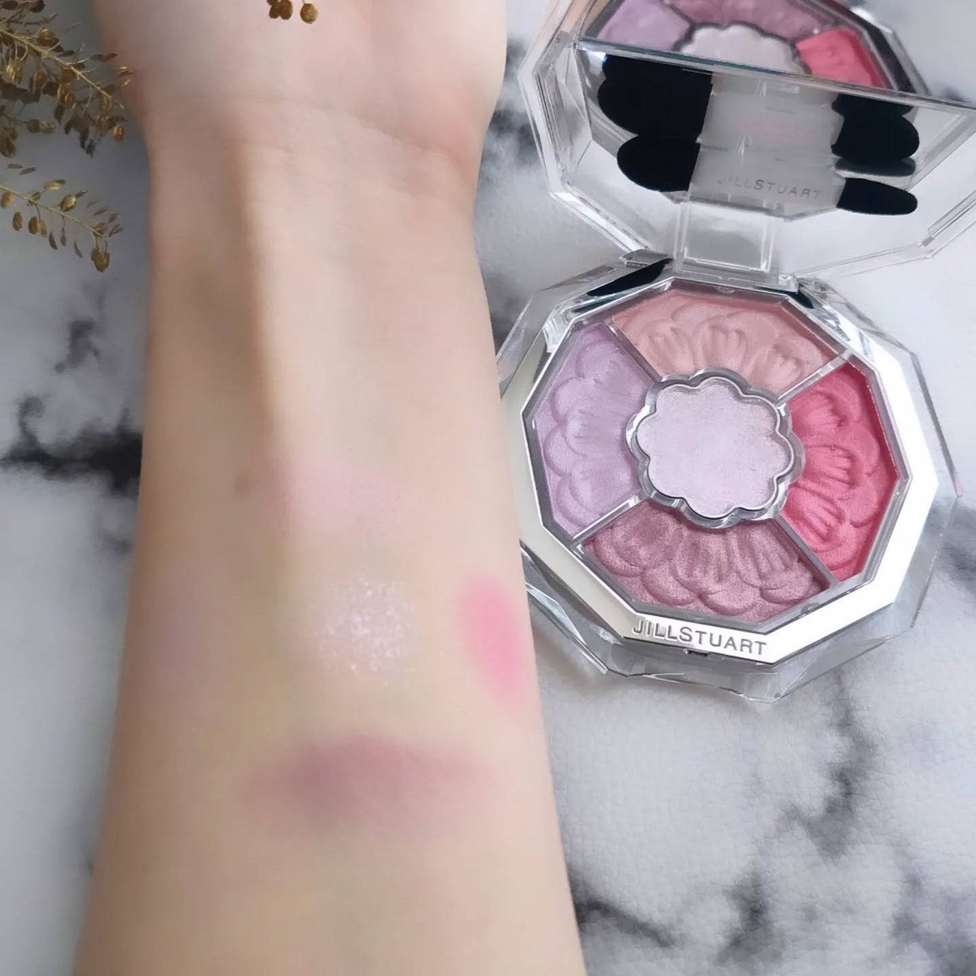 ジルスチュアート ブルームクチュール アイズ ジュエルドブーケ/JILL STUART/アイシャドウパレットを使ったクチコミ(7枚目)