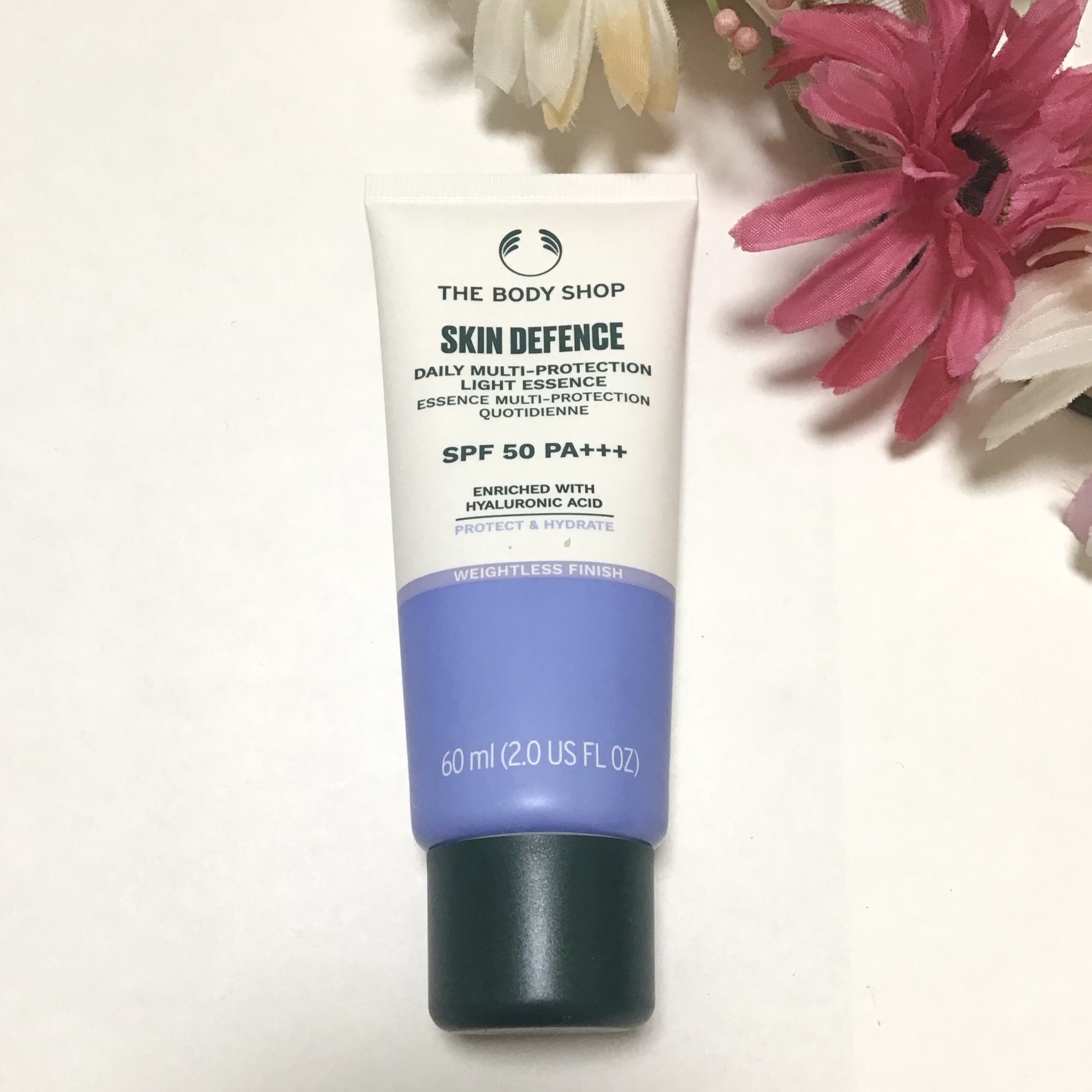 #PR
#THEBODYSHOP
#LIPSプレゼント


『スキンディフェンス デイリー マルチプロテクト ライト エッセンス SPF50 PA+++』をお試ししました。

こちらは、うるおいを保ちながら紫外線や乾燥などに悩む肌をしっかり