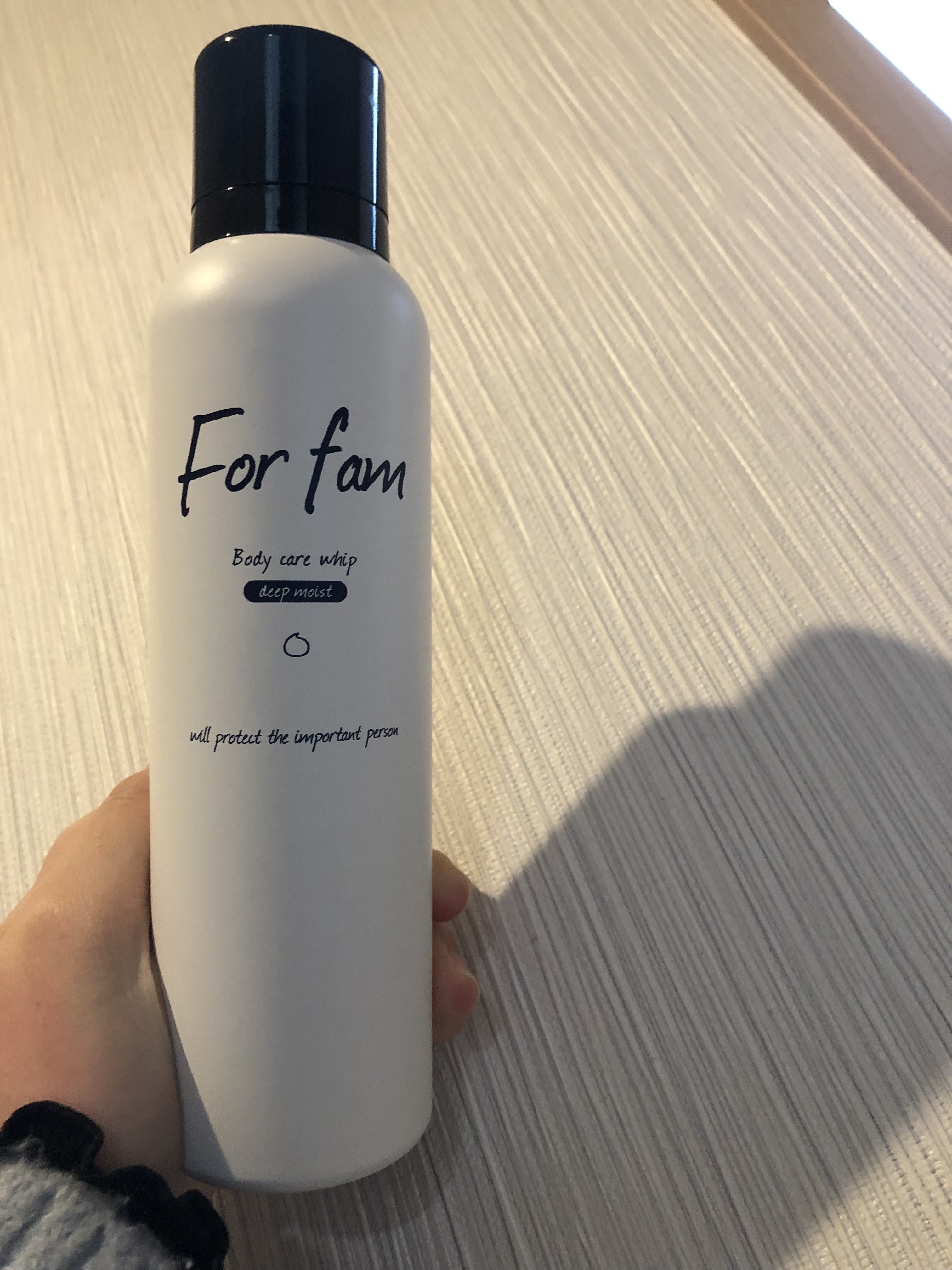 フォーファム　全身保湿ケアホイップ　モイスト/For fam/ボディクリームを使ったクチコミ（1枚目）