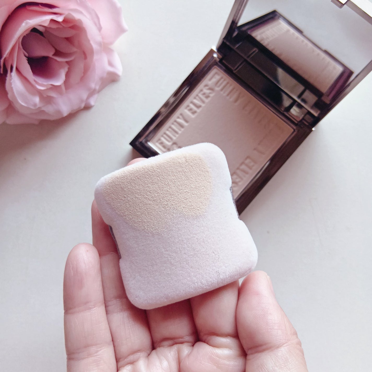 ソフトマットプレストパウダー/FUNNY ELVES方里/プレストパウダーを使ったクチコミ(4枚目)