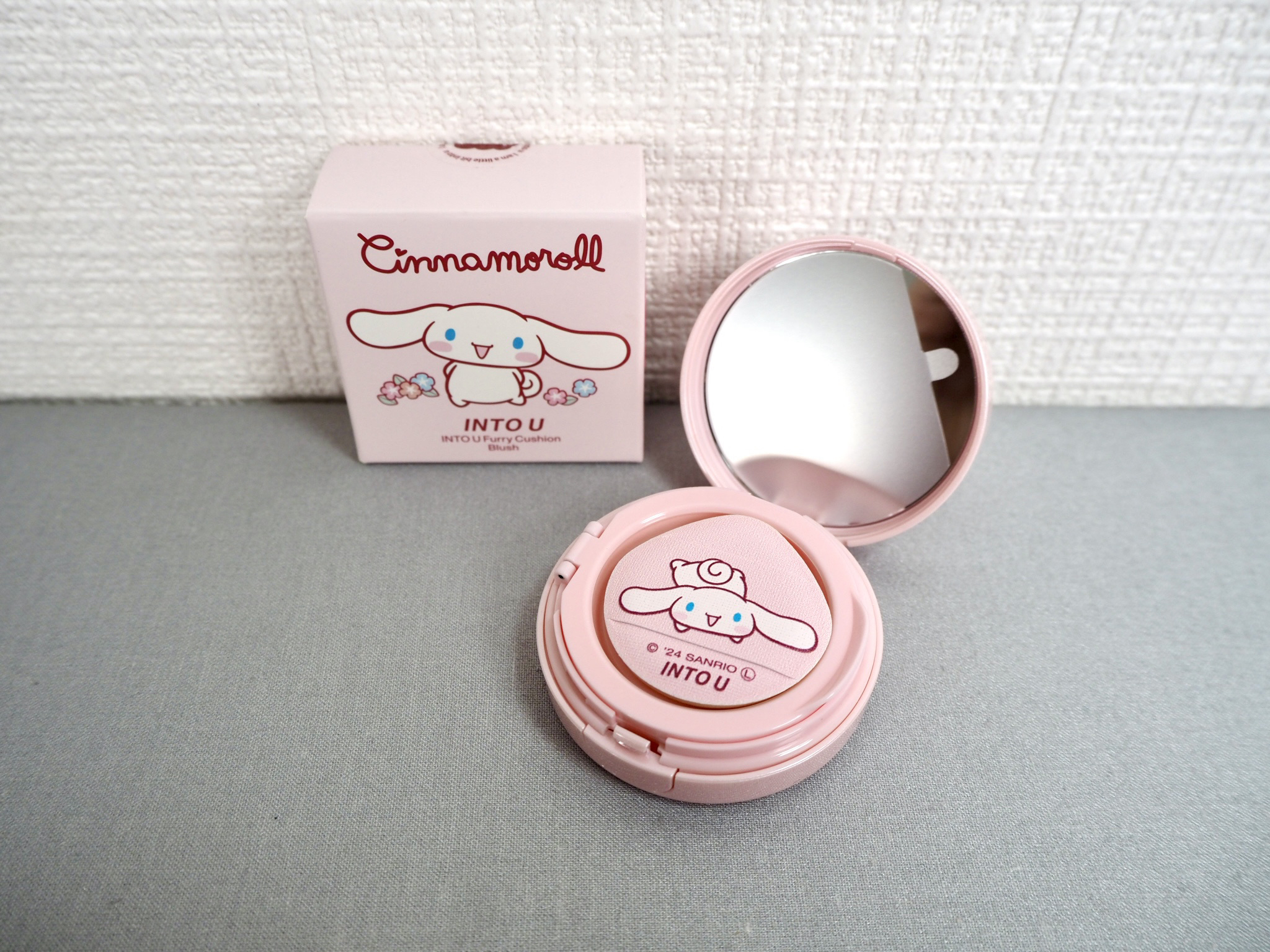 ファーリークッションブラッシュ/INTO U/パウダーチークを使ったクチコミ（2枚目）