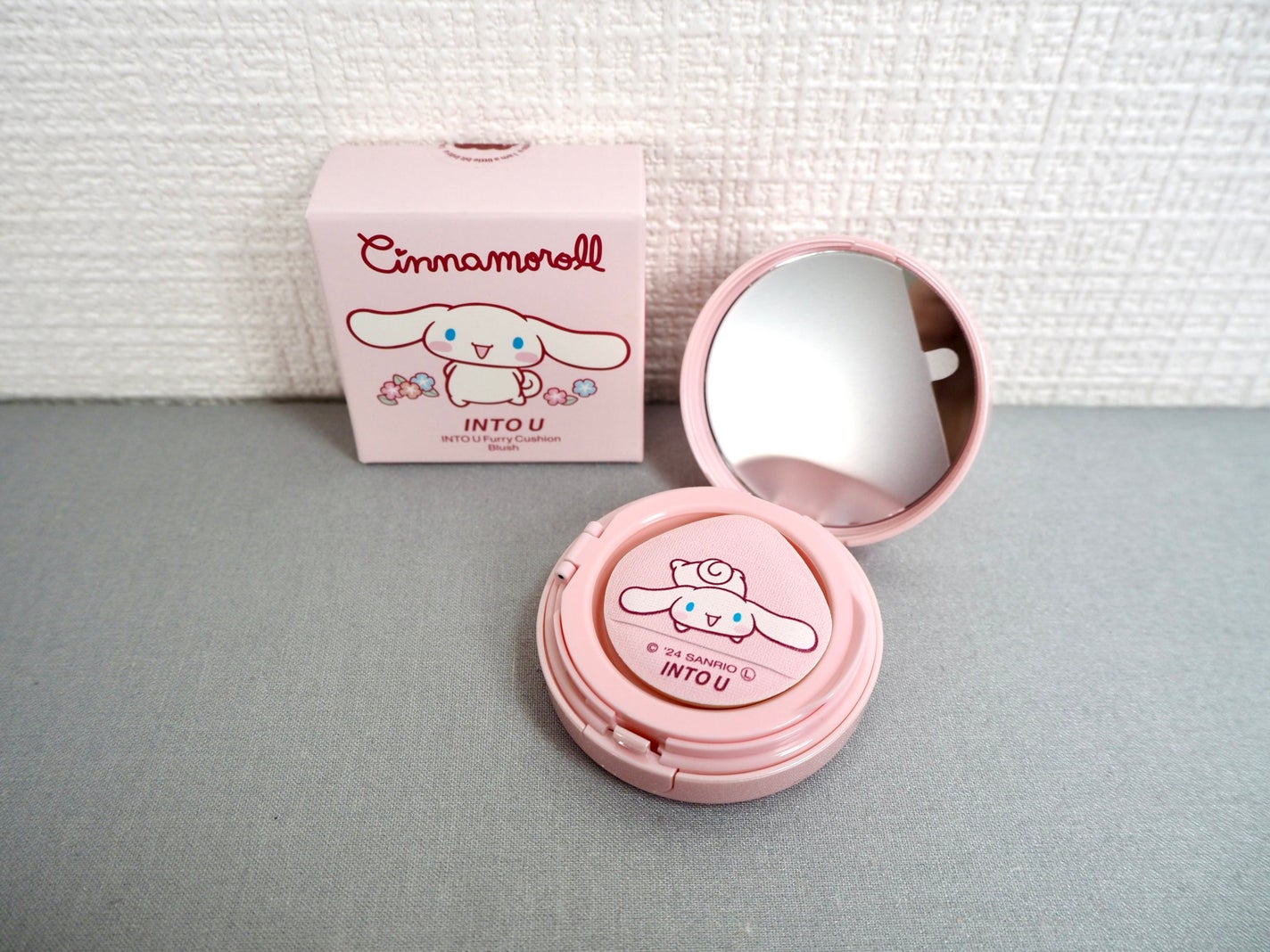 ファーリークッションブラッシュ/INTO U/パウダーチークを使ったクチコミ(2枚目)