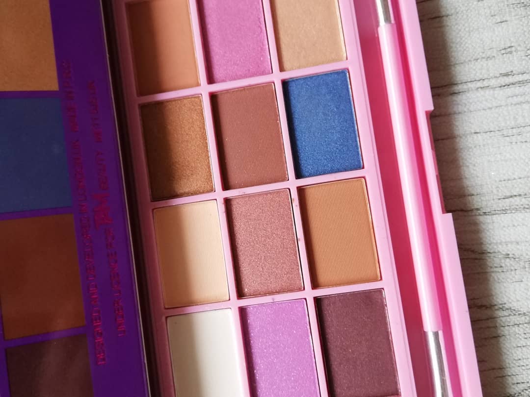 アイシャドウパレット アイラブチョコレート ユニコーンラブ/MAKEUP REVOLUTION/アイシャドウパレットを使ったクチコミ(2枚目)