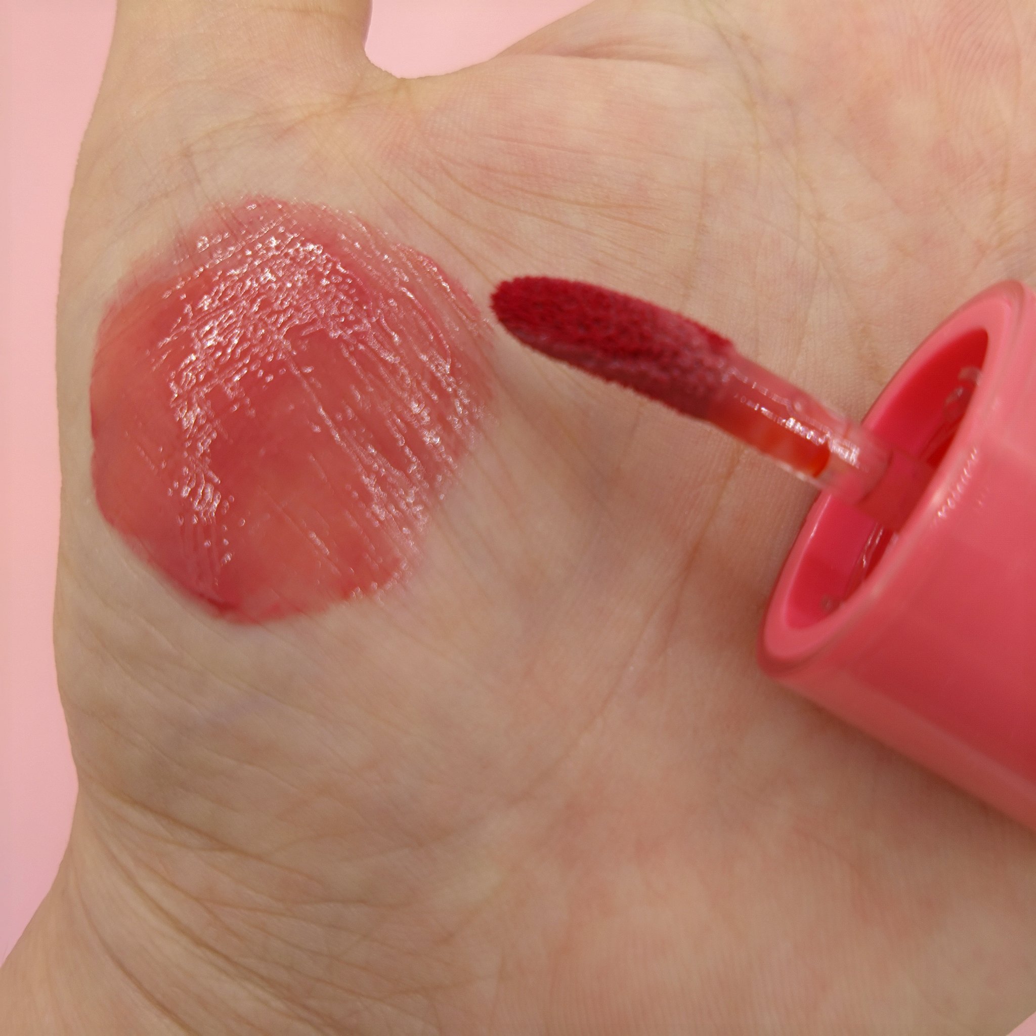 ウォータフルグロウティント/wakemake/リップティントを使ったクチコミ（2枚目）