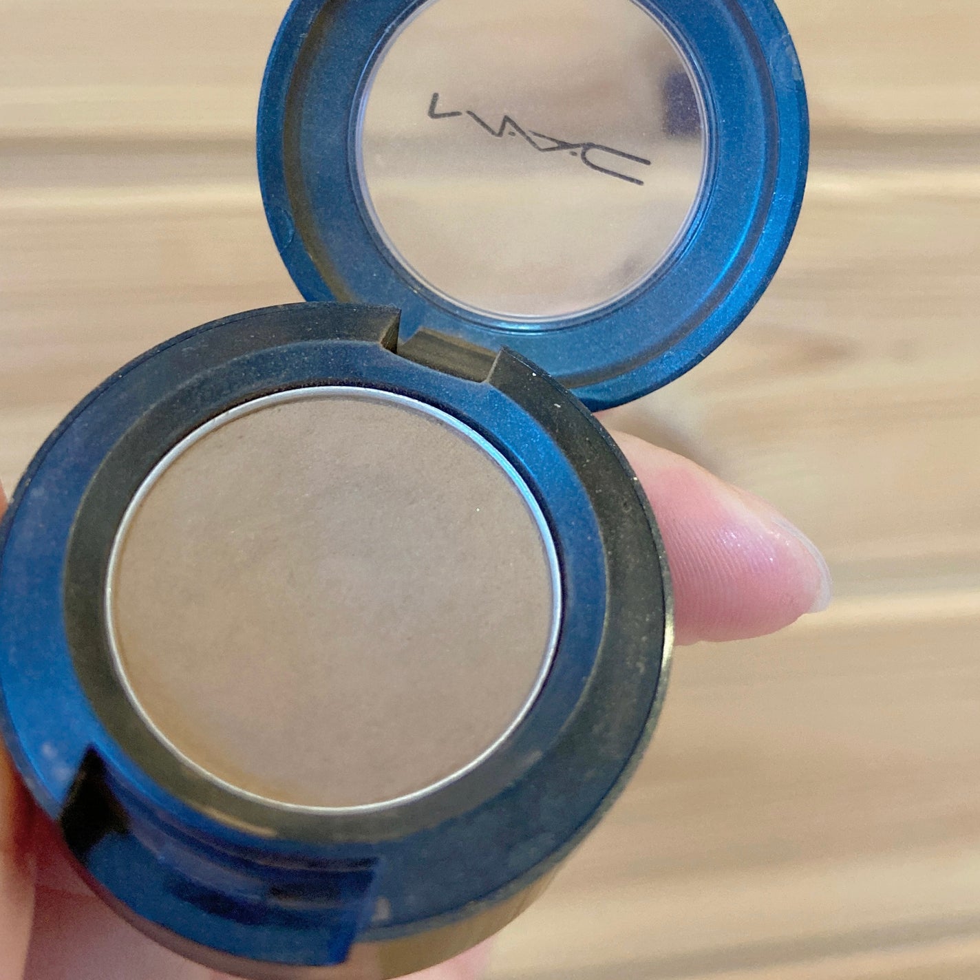 スモール アイシャドウ/M・A・C/単色アイシャドウを使ったクチコミ(2枚目)