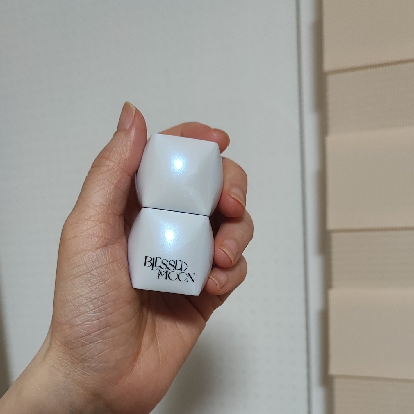 Veil Melting Glass Highlighter 01.Diamond Dust/BLESSED MOON/リキッドハイライトを使ったクチコミ(1枚目)