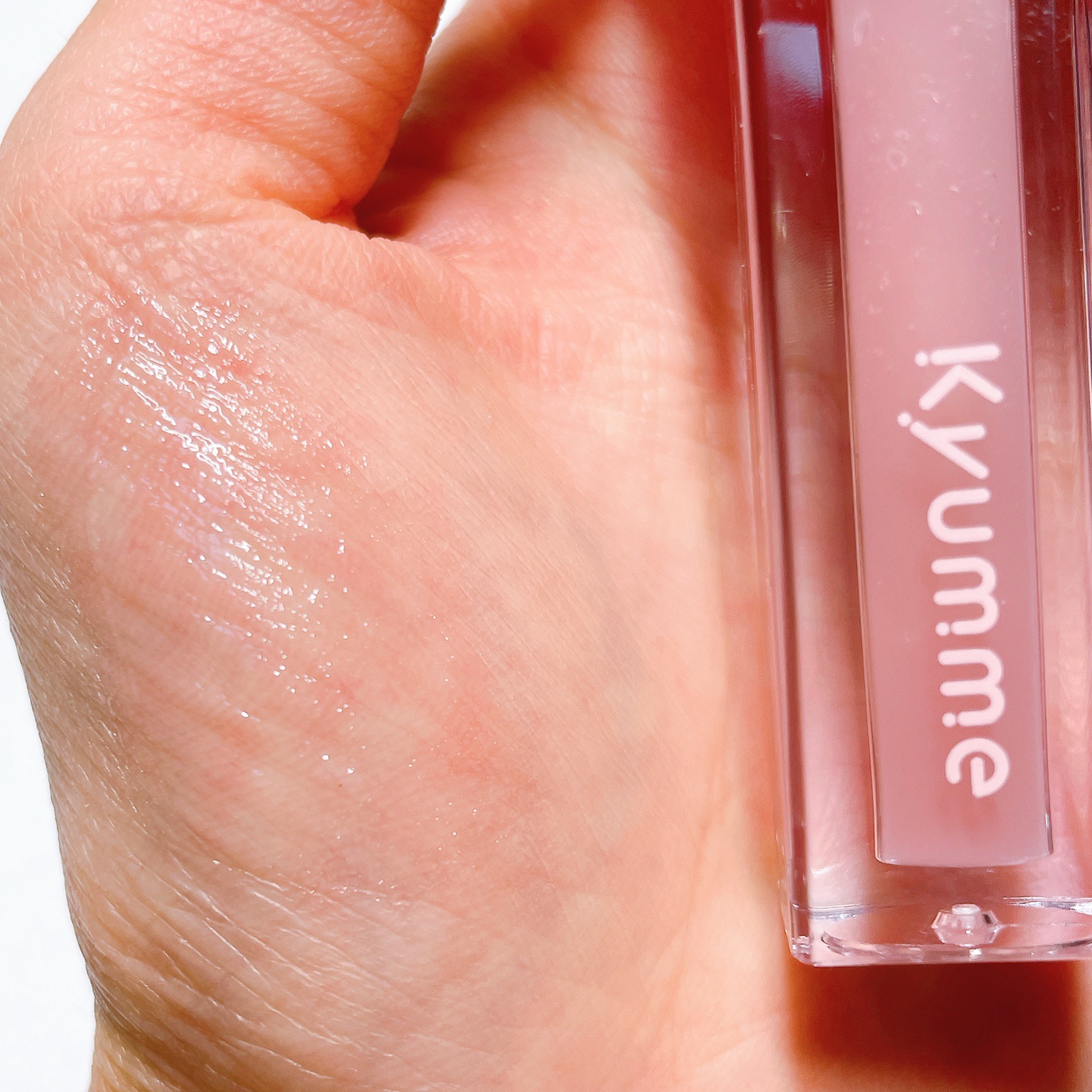 KM リッププランピンググロス/Kyumme/リップグロスを使ったクチコミ（3枚目）
