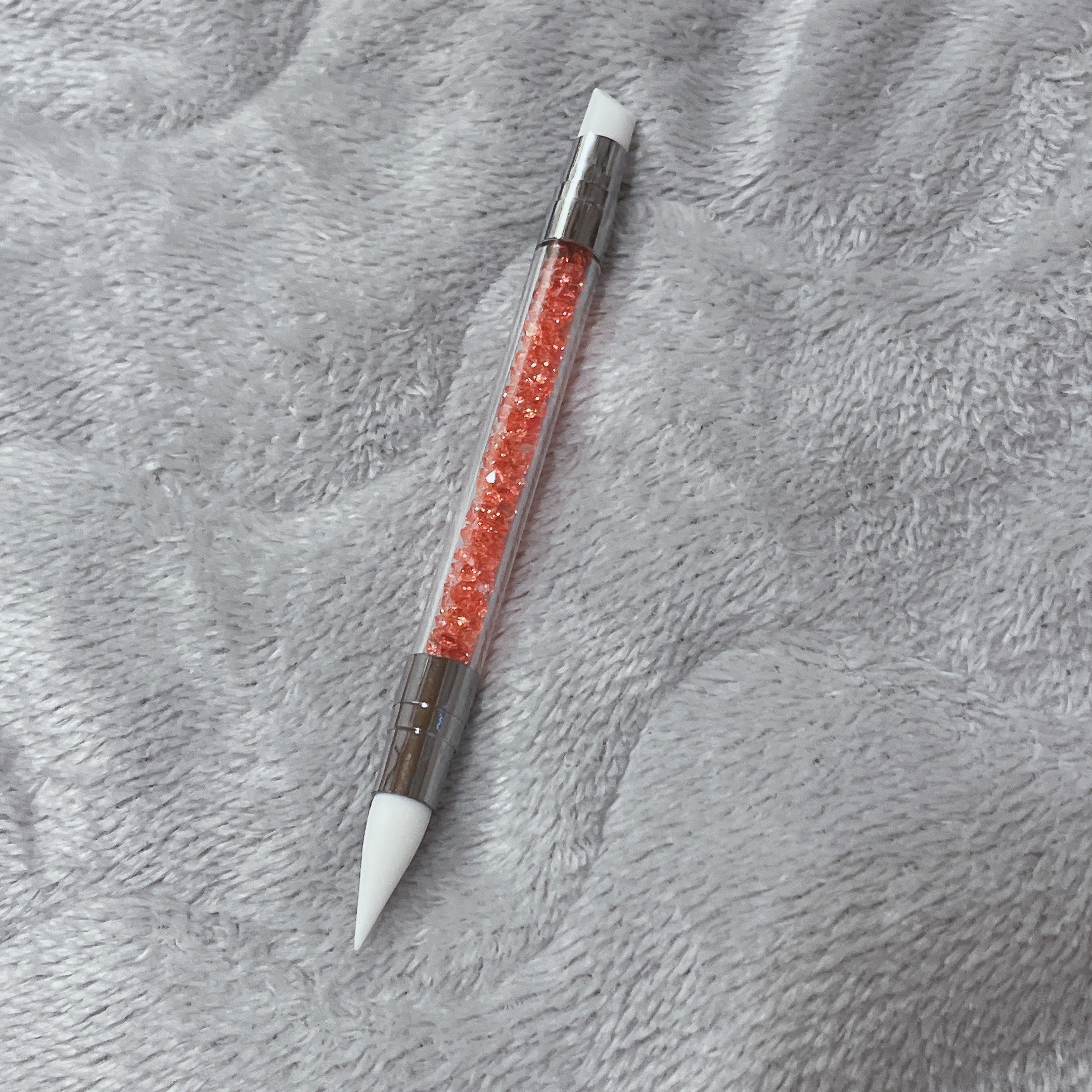 シリコーンネイルブラシ/DAISO/ネイル用品を使ったクチコミ（2枚目）