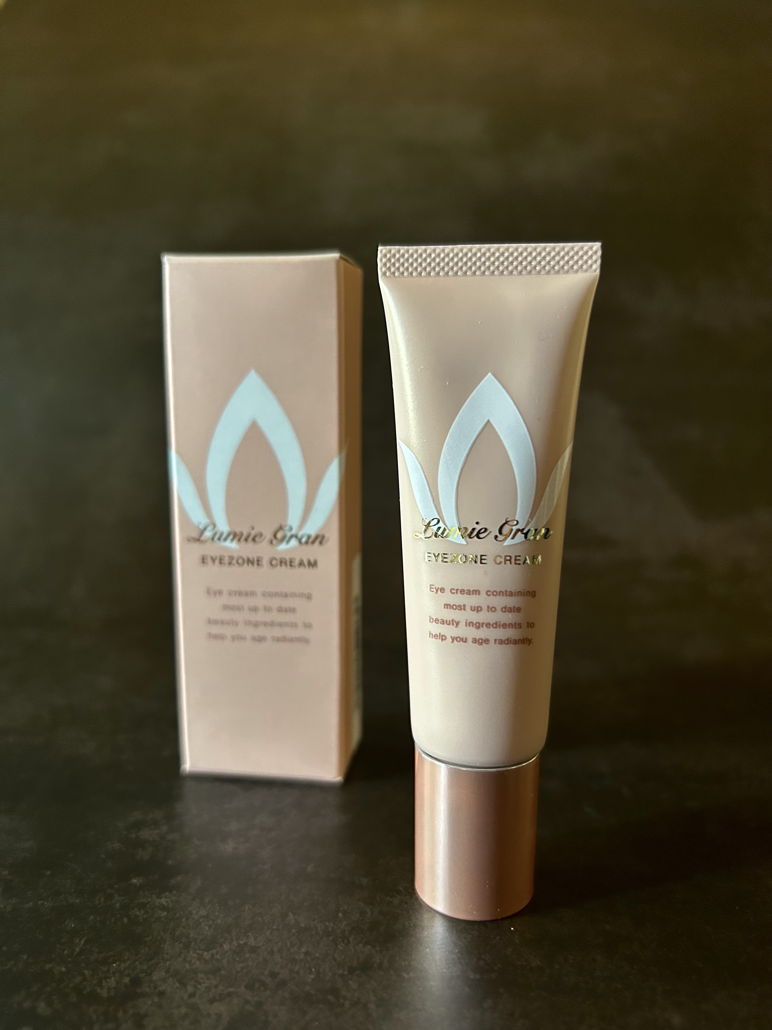 ルミエグラン アイゾーンクリーム/LumieGran/アイケア・アイクリームを使ったクチコミ（2枚目）