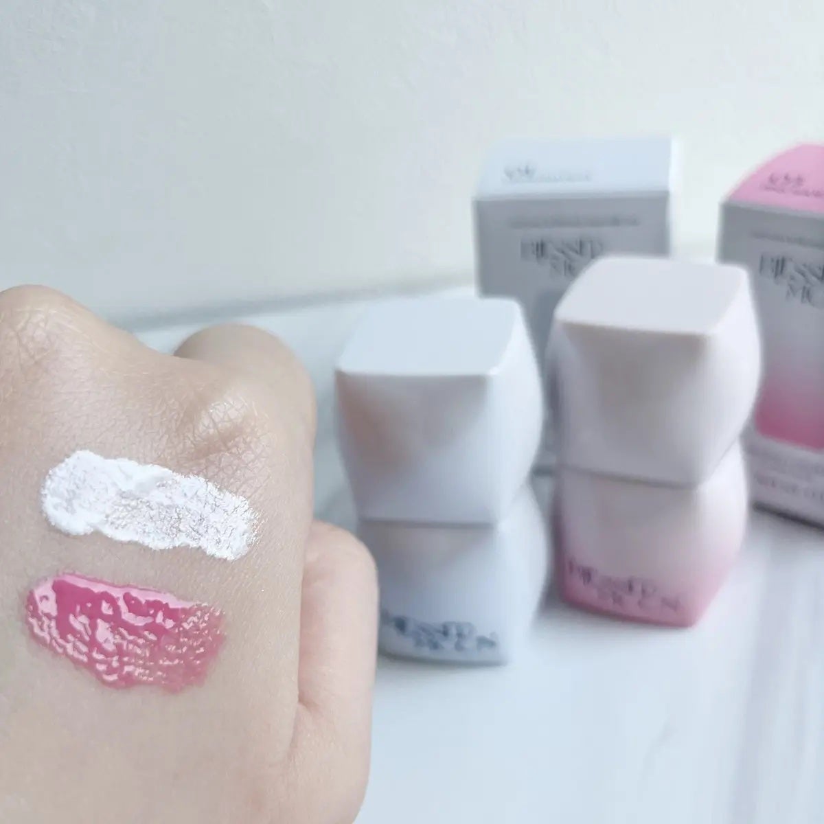 Veil Melting Glass Highlighter 01.Diamond Dust/BLESSED MOON/リキッドハイライトを使ったクチコミ(2枚目)