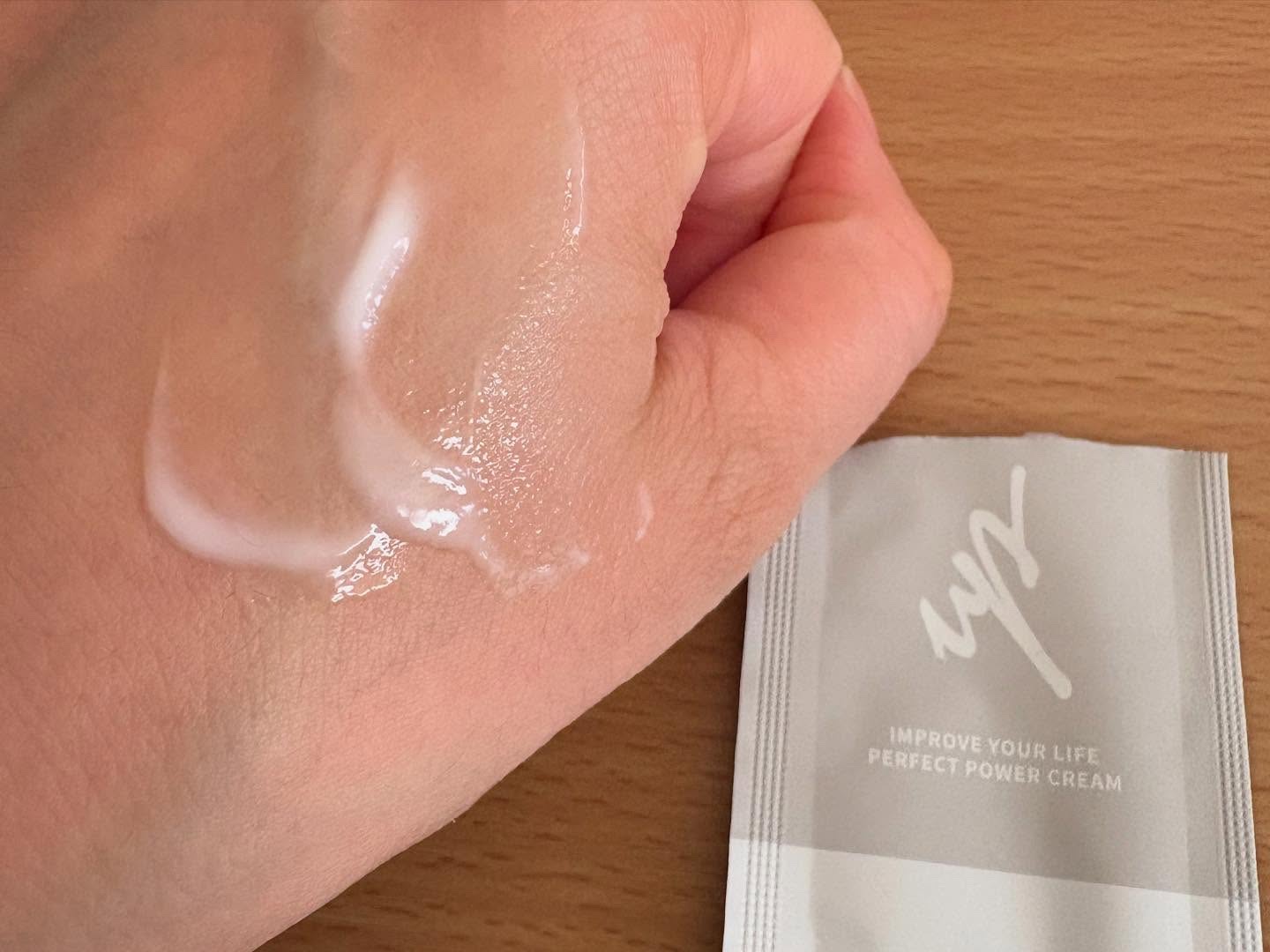 リジュアップ パーフェクトパワークリーム/リジュアップ/フェイスクリームを使ったクチコミ（3枚目）