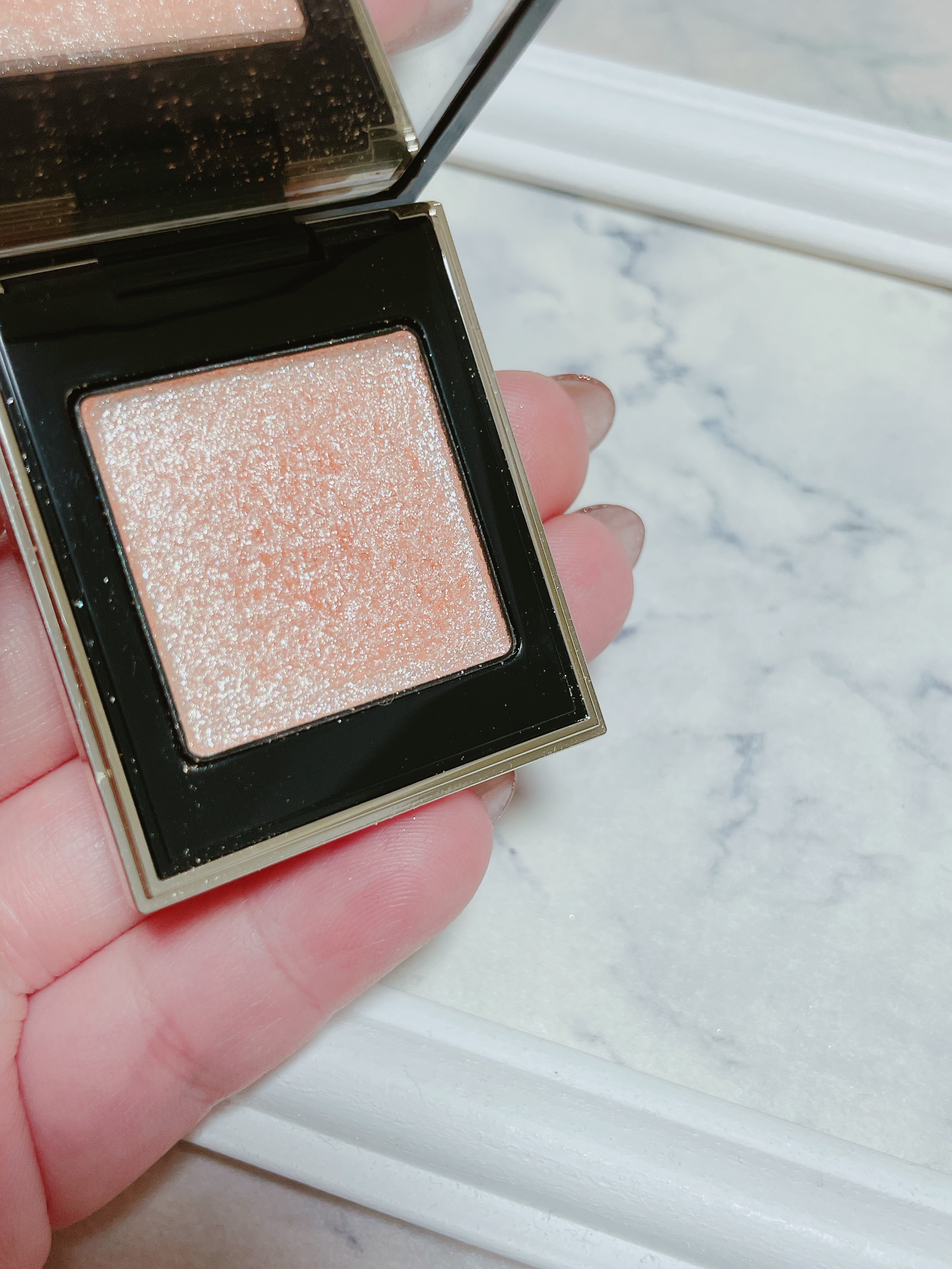 トーン タッチ アイズ/SUQQU/単色アイシャドウを使ったクチコミ（3枚目）