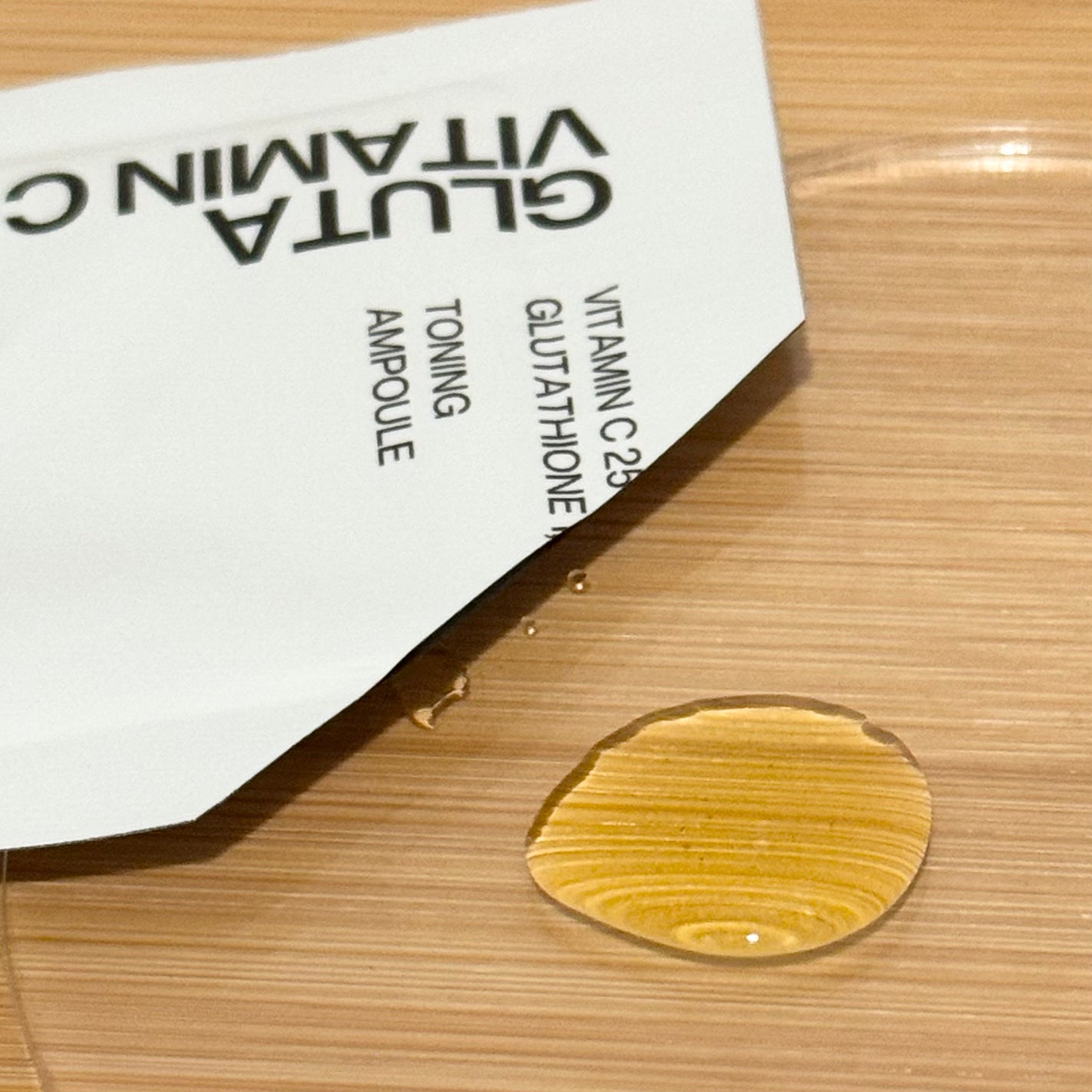 グルタ ビタミンC トーニング アンプル/IOPE/美容液を使ったクチコミ(2枚目)