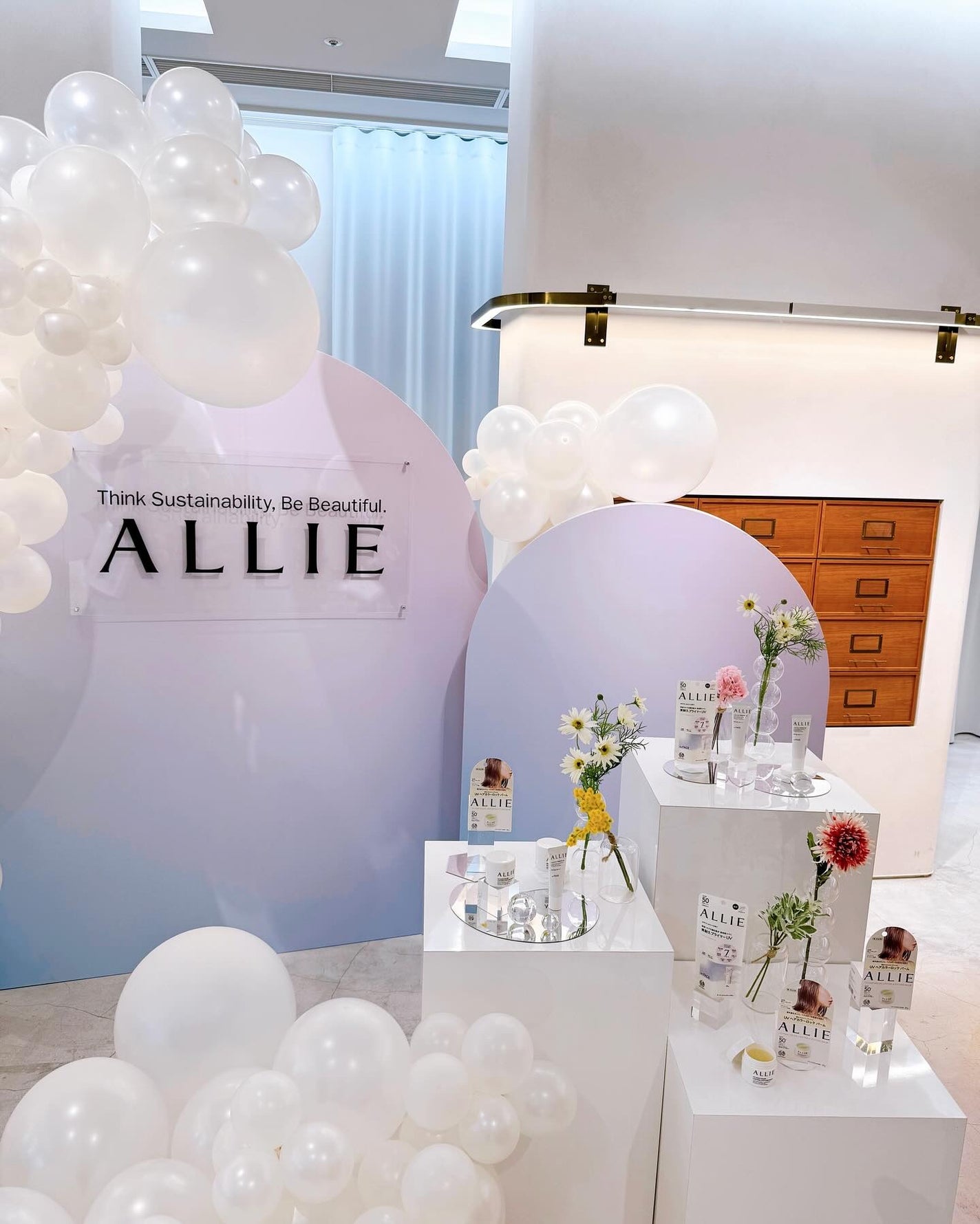 桃りん イエベ春 フォロバ on LIPS 「続きだよ👍🩷@alliepr_jp美耐久プライマーUV、UVヘ..」(1枚目)