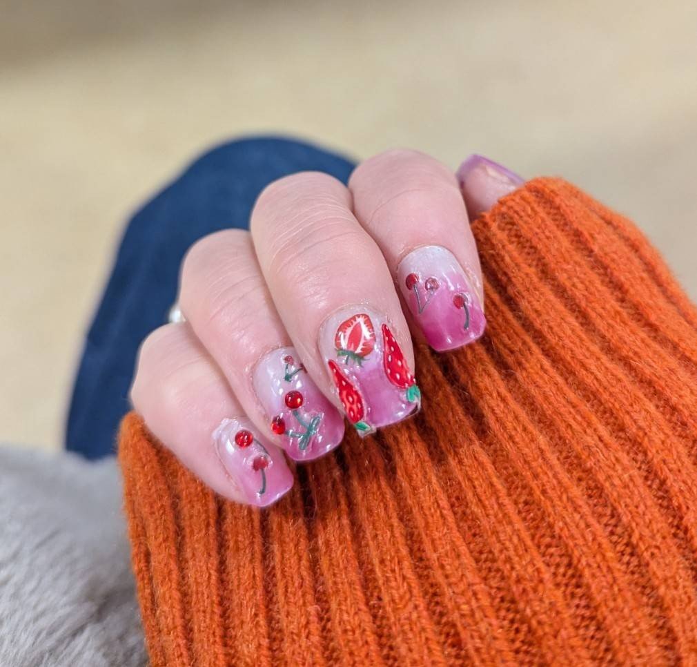 カラフルネイルズ/キャンメイク/マニキュアを使ったクチコミ（1枚目）