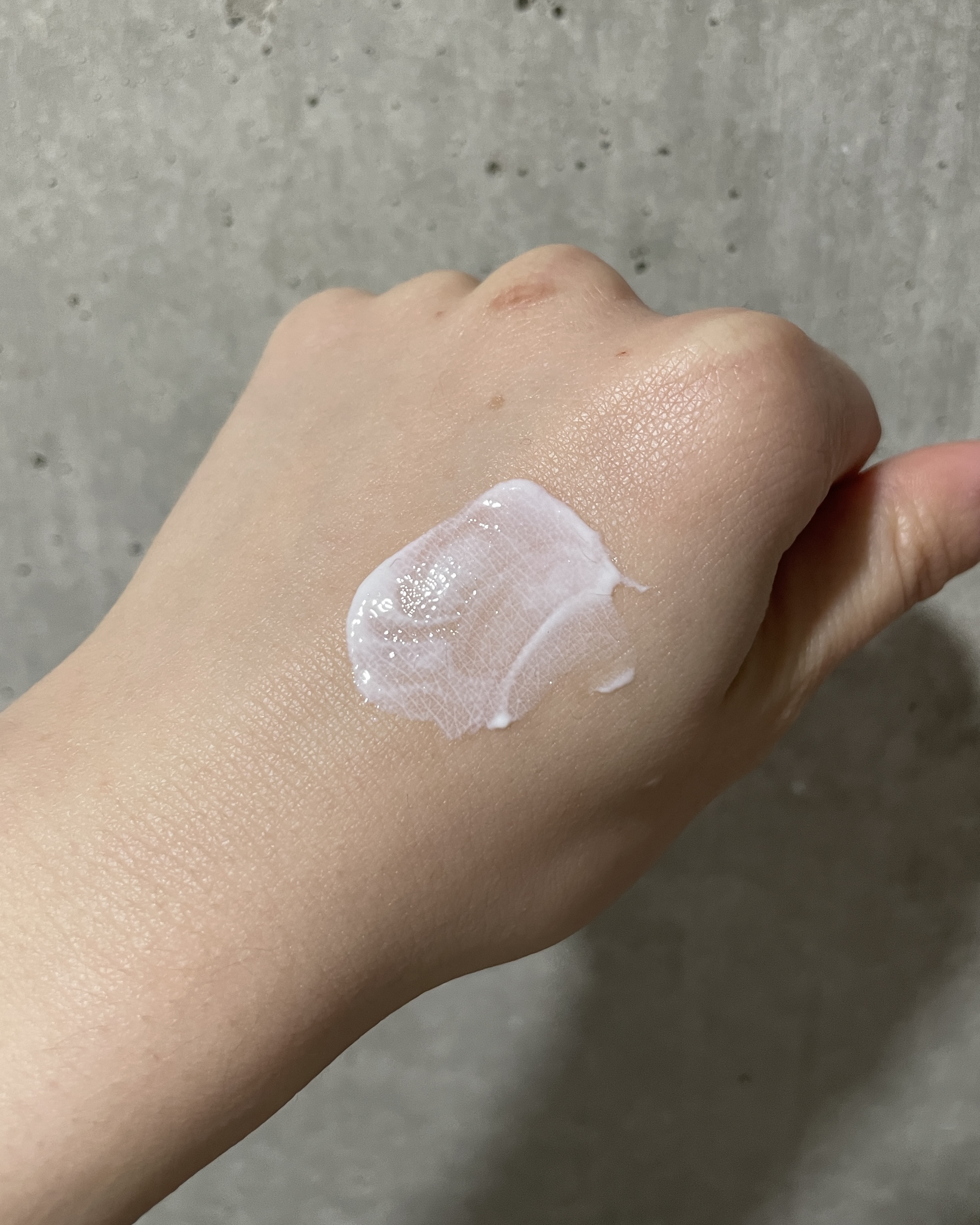 ヒアルーシカ ウォーターフィット サンセラム/SKIN1004/日焼け止めローションを使ったクチコミ（3枚目）