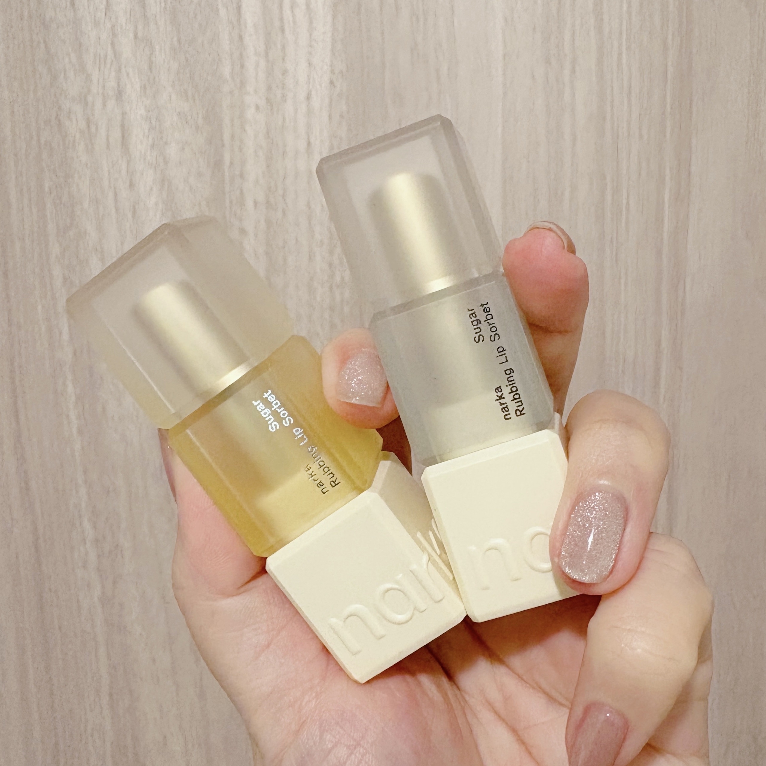 シュガーラビングリップソルベ/narka/リップスクラブを使ったクチコミ（1枚目）