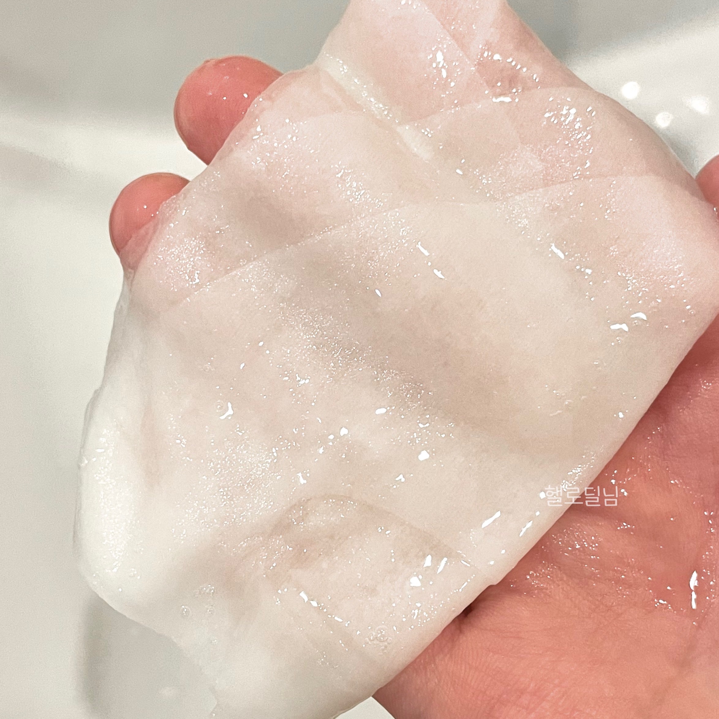 マデカソサイドエッセンシャルマスク/MEDIHEAL/シートマスク・パックを使ったクチコミ（2枚目）