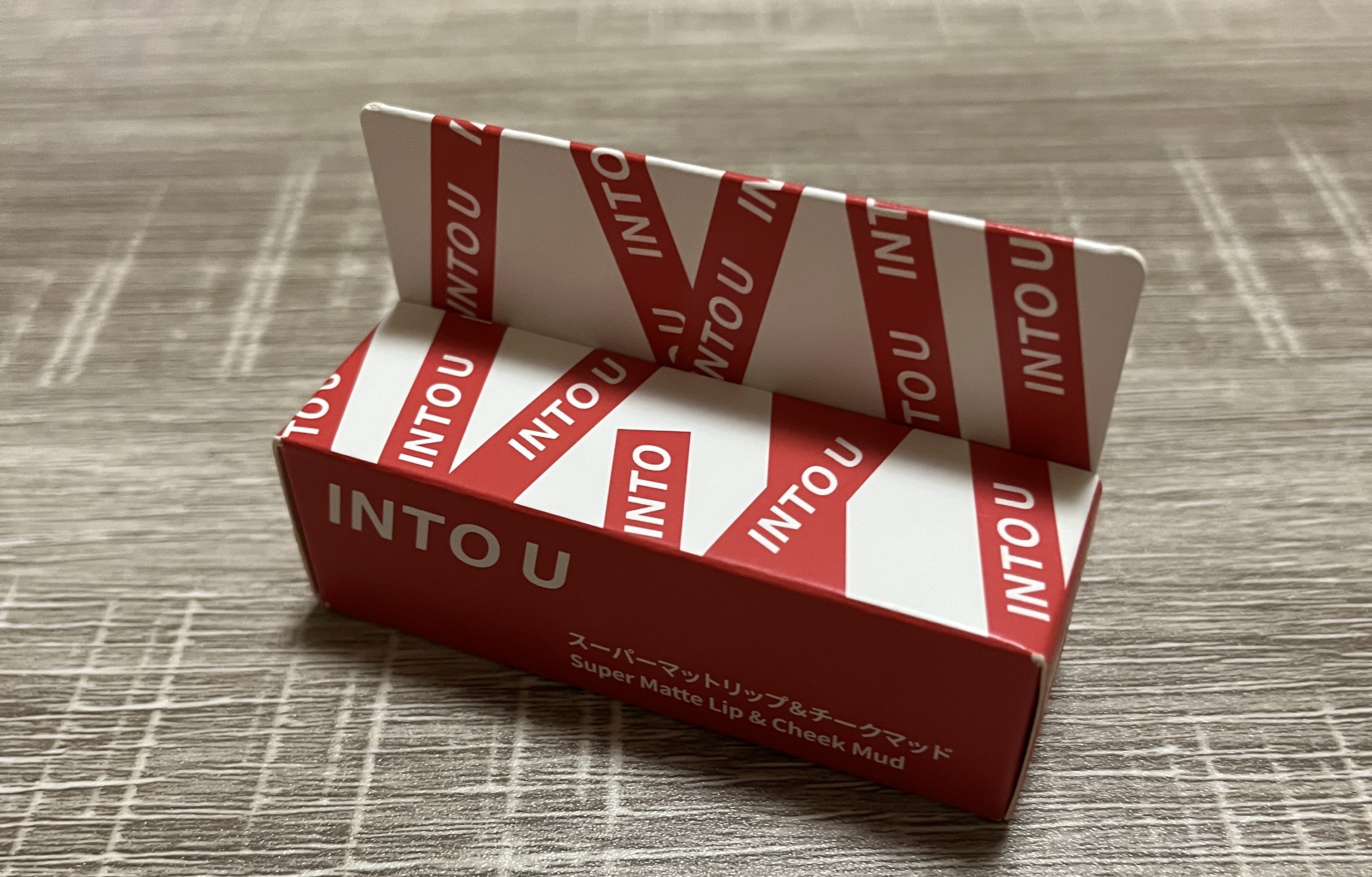 スーパーマットリップ＆チークマッド/INTO U/口紅を使ったクチコミ（1枚目）