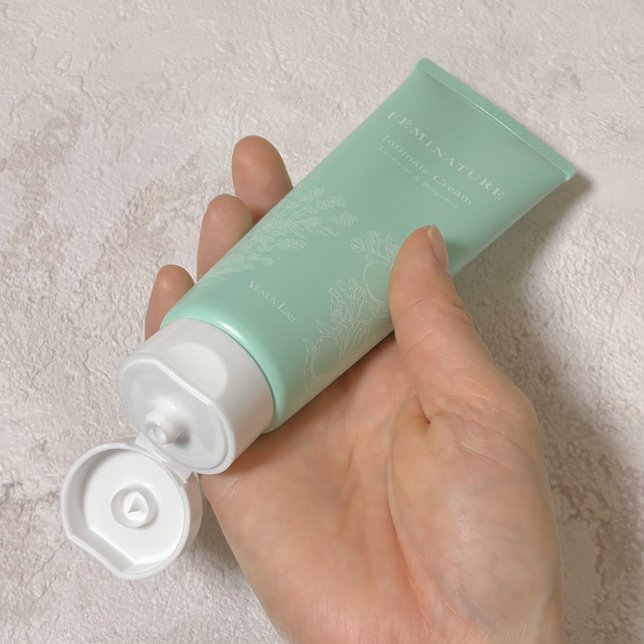 フェミナチュールインティメイトクリーム/ヴィーナスラボ/デリケートゾーンケアを使ったクチコミ（2枚目）