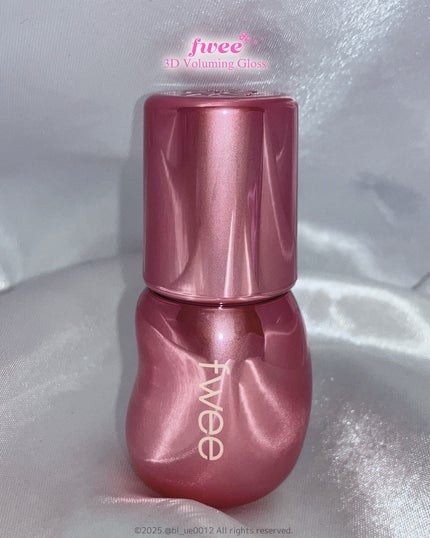 フィー 3Dボリューミンググロス/fwee/リップグロスを使ったクチコミ(2枚目)