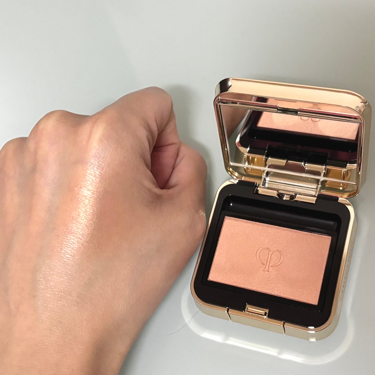 オンブルクルールソロ/クレ・ド・ポー ボーテ/単色アイシャドウを使ったクチコミ(7枚目)