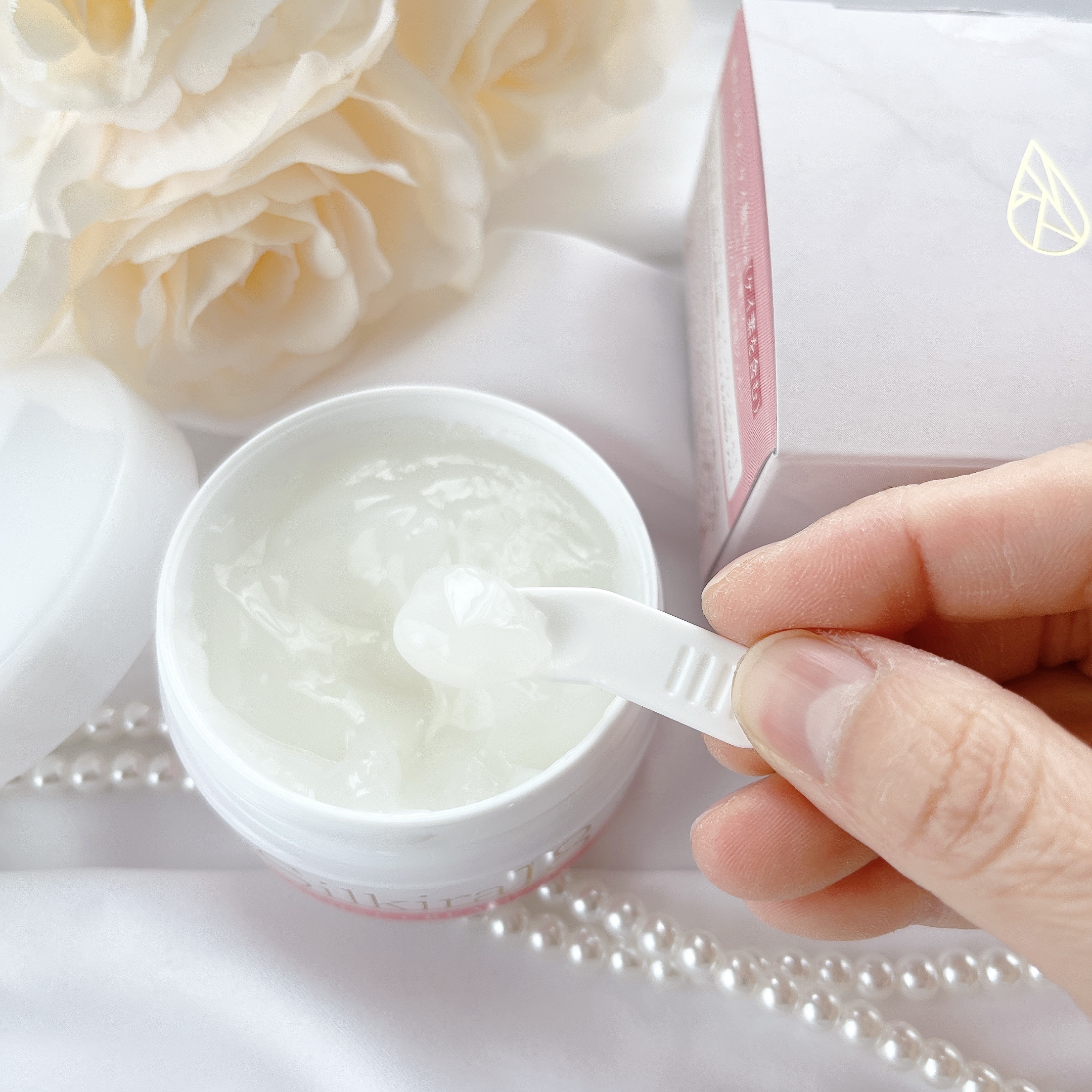 シルキラ18-シリカ（ケイ素）配合オールインワンジェル しっとり/シルキラ/フェイスクリームを使ったクチコミ（2枚目）