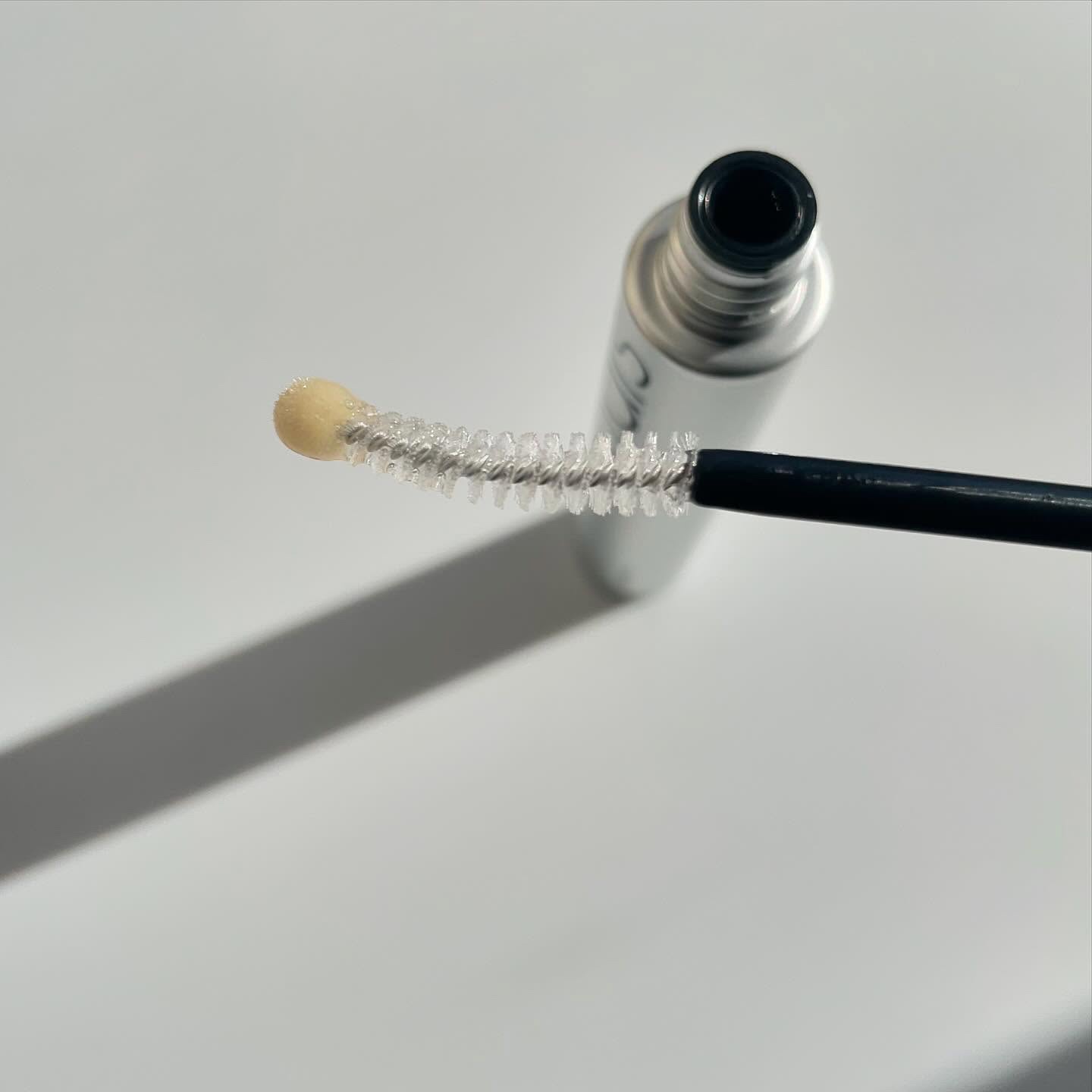 アイラッシュエッセンシャルセラム/epais/まつげ美容液を使ったクチコミ（3枚目）