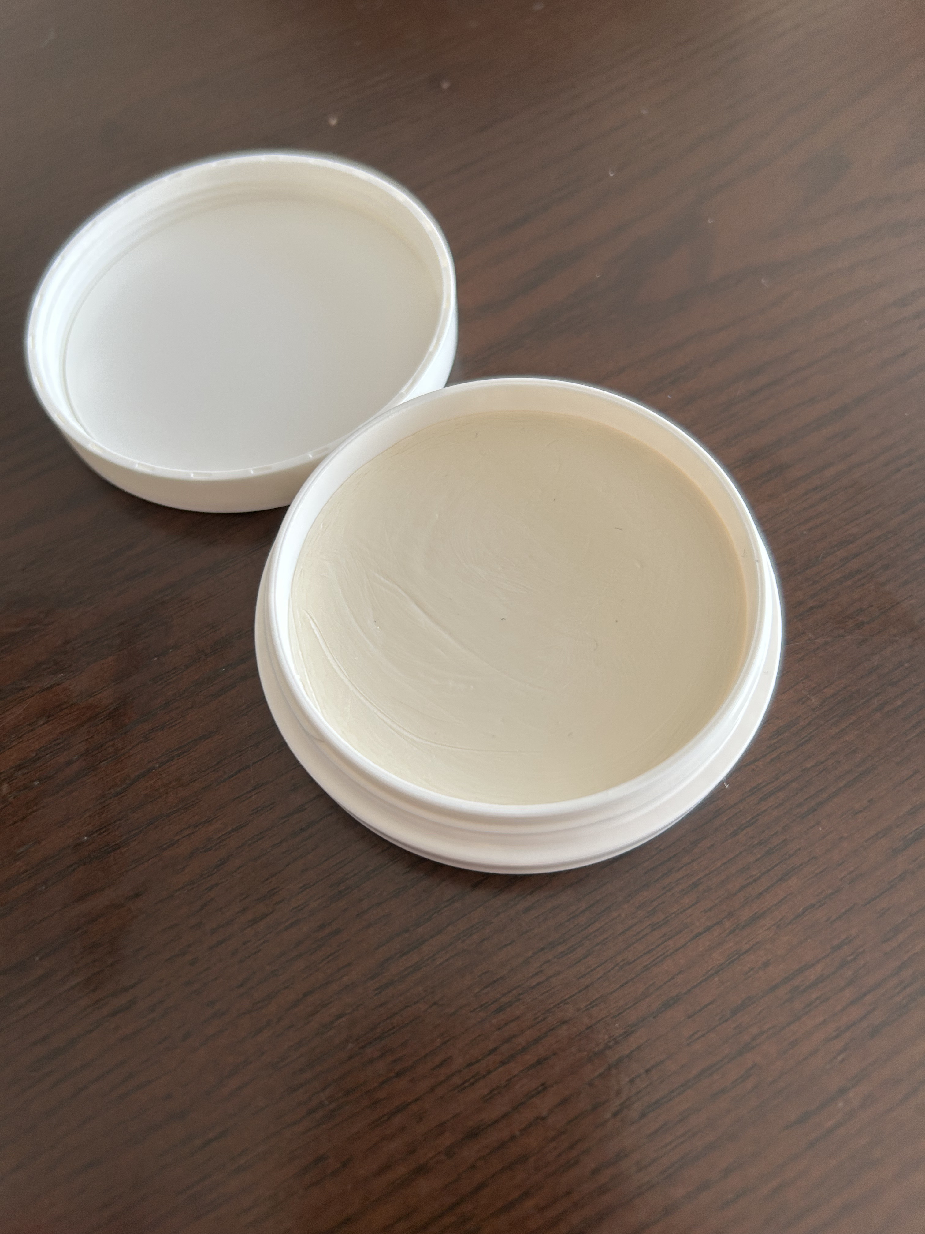 乾燥さん  保湿力スキンケアバーム/乾燥さん/化粧下地を使ったクチコミ（2枚目）