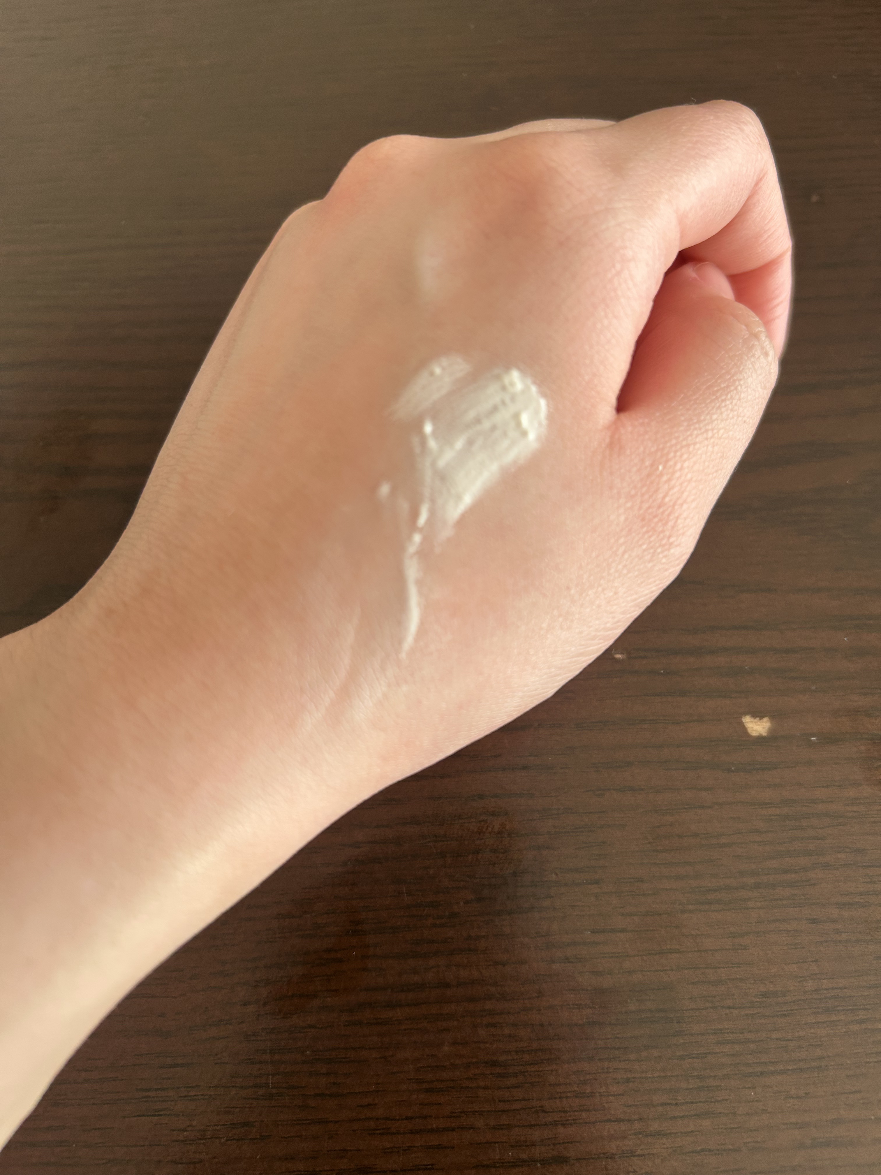 乾燥さん  保湿力スキンケアバーム/乾燥さん/化粧下地を使ったクチコミ（3枚目）