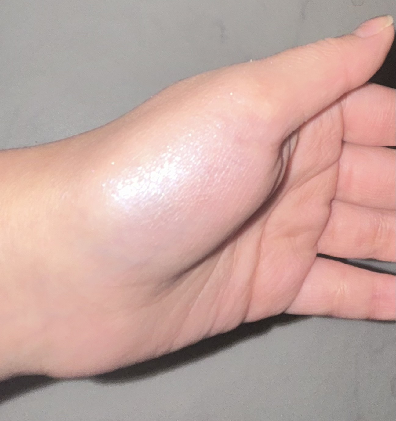 パールグロウニュアンサー/CEZANNE/パウダーハイライトを使ったクチコミ（2枚目）