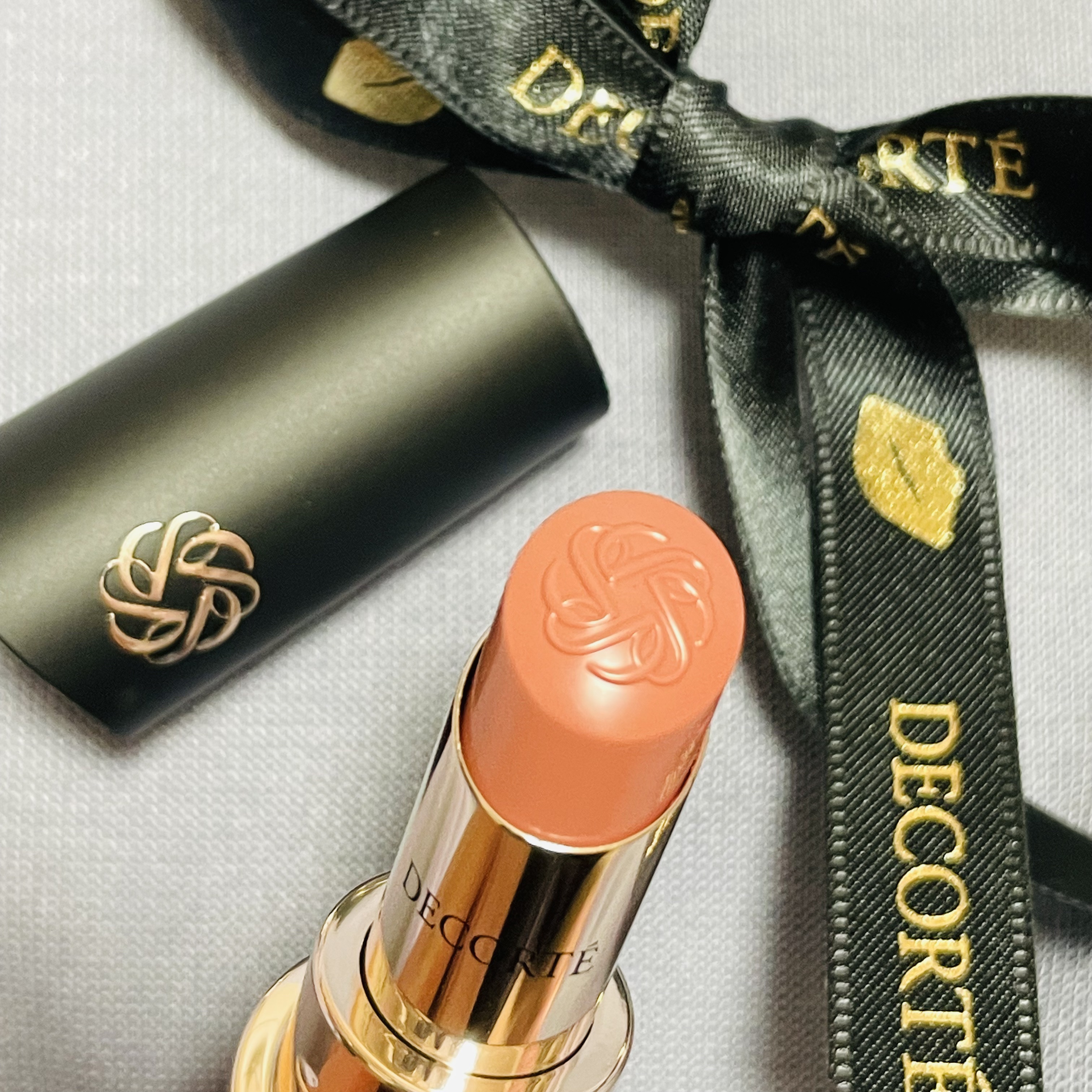 ルージュデコルテ　クリームグロウ 02G blissful moment/DECORTÉ/口紅を使ったクチコミ（1枚目）