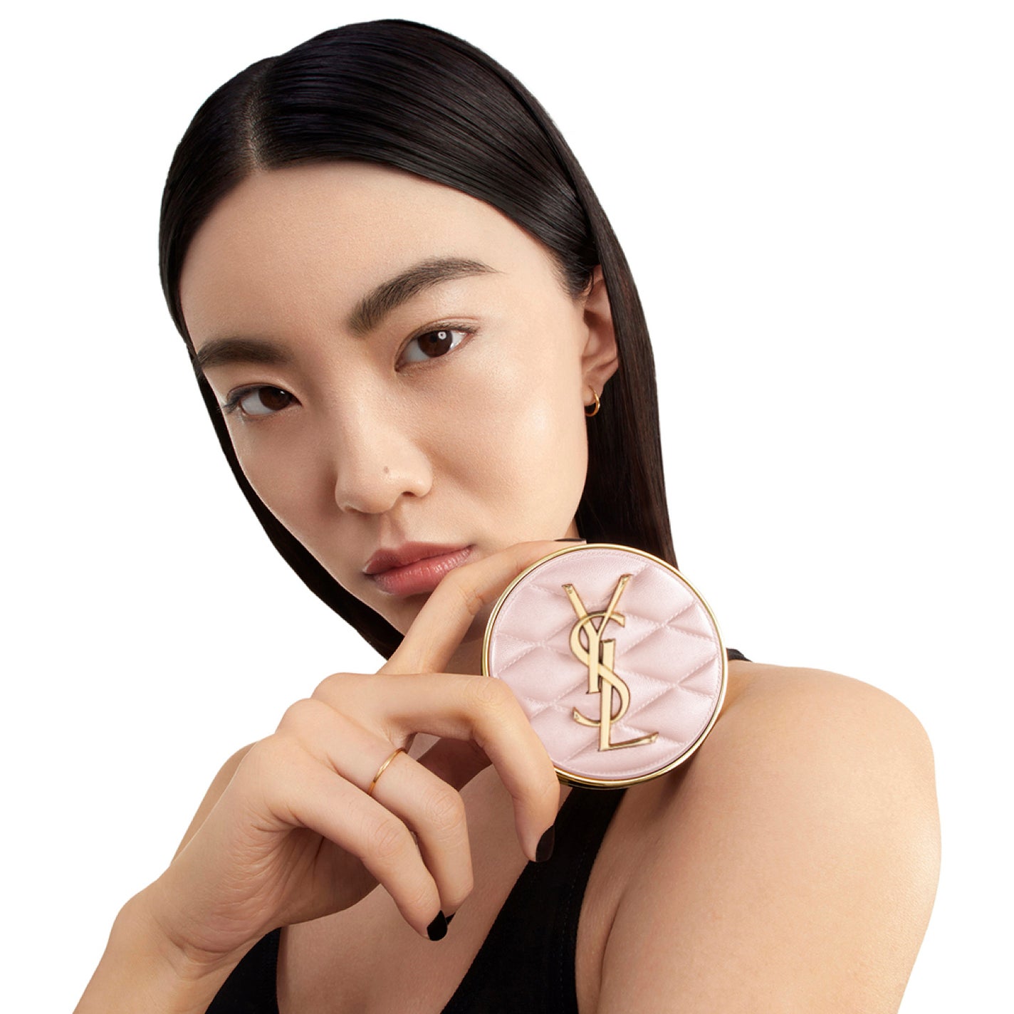 ラディアント タッチ グロウパクト/YVES SAINT LAURENT BEAUTE/クッションファンデーションを使ったクチコミ(2枚目)