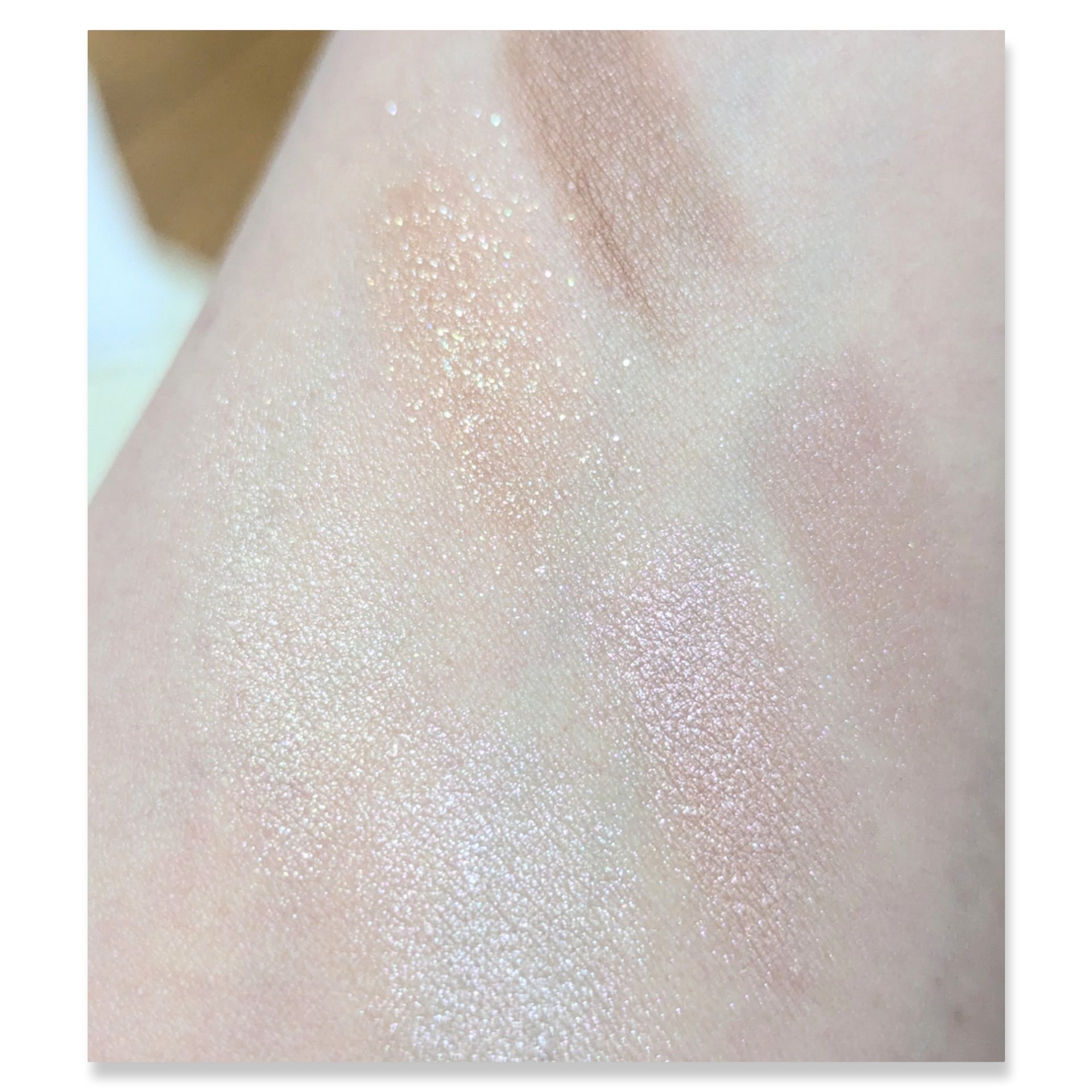 ライティングアップアイシャドウ/CEZANNE/アイシャドウを使ったクチコミ（3枚目）