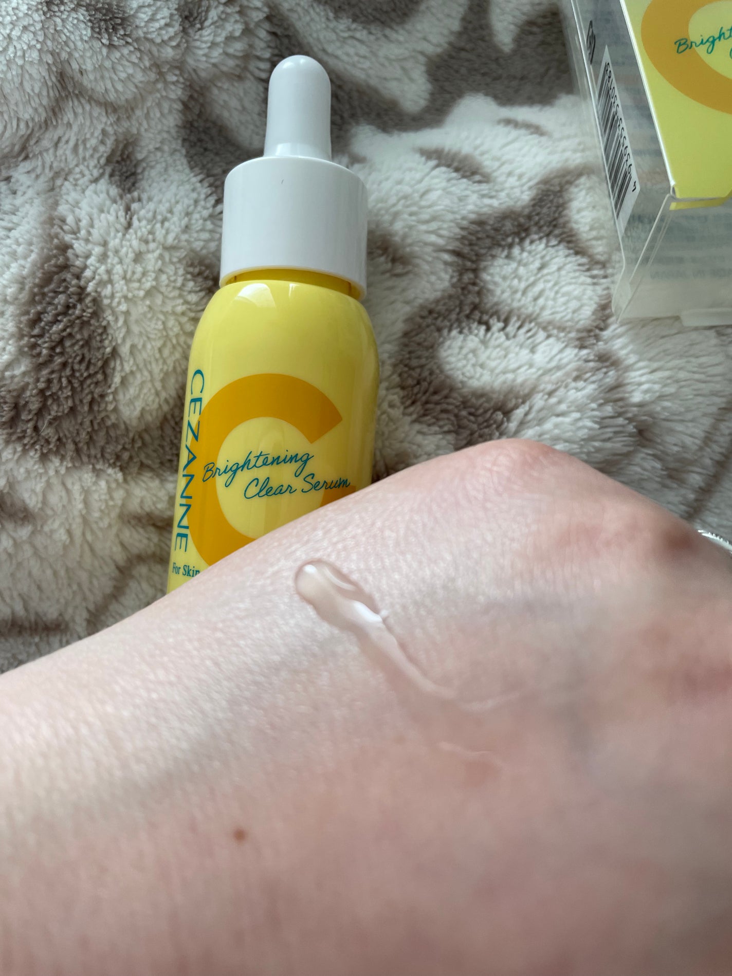 薬用クリアセラム(販売名:セザンヌ 薬用美容液C)/CEZANNE/美容液を使ったクチコミ(2枚目)