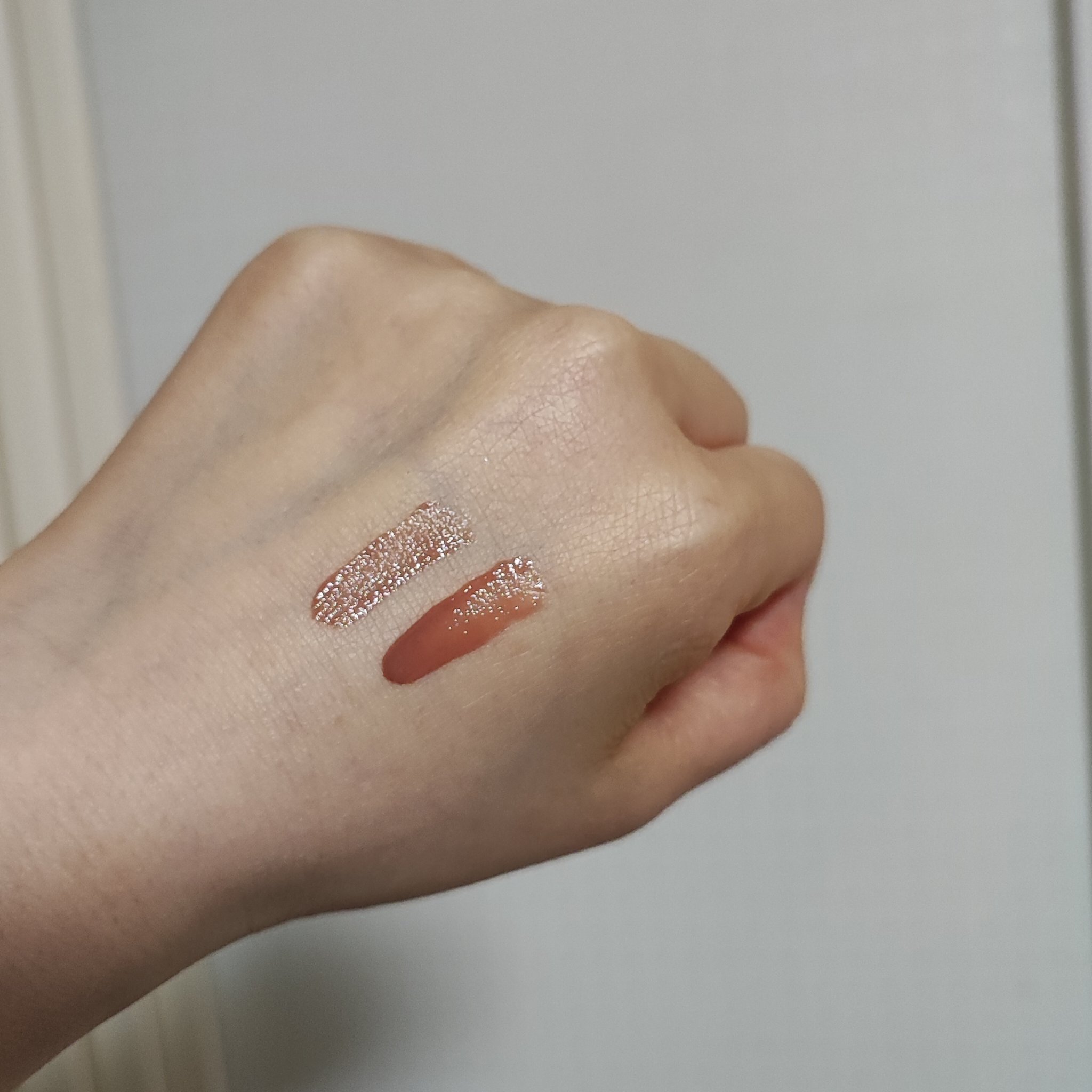 Veil Glow Lip Tint ビンテージペタル/BLESSED MOON/リップティントを使ったクチコミ（2枚目）