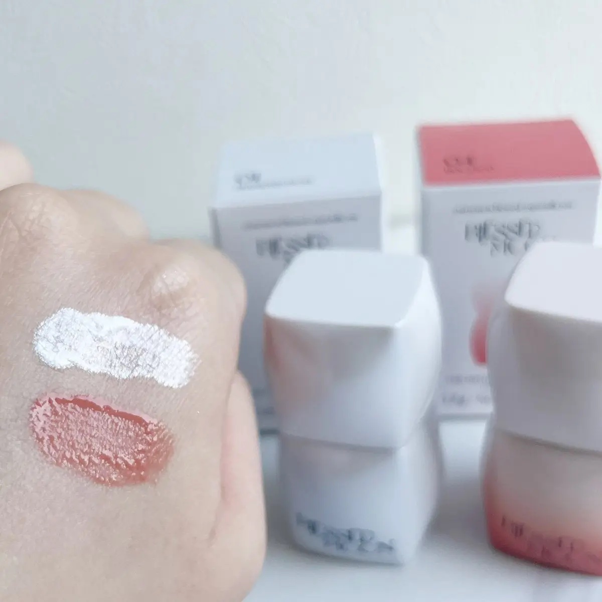 Veil Melting Glass Highlighter 01.Diamond Dust/BLESSED MOON/リキッドハイライトを使ったクチコミ（2枚目）