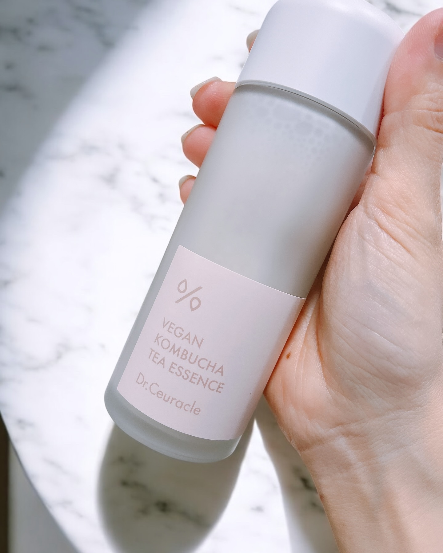 ヴィーガンコンブチャ ティー エッセンス/Dr.Ceuracle/オールインワン化粧品を使ったクチコミ（3枚目）