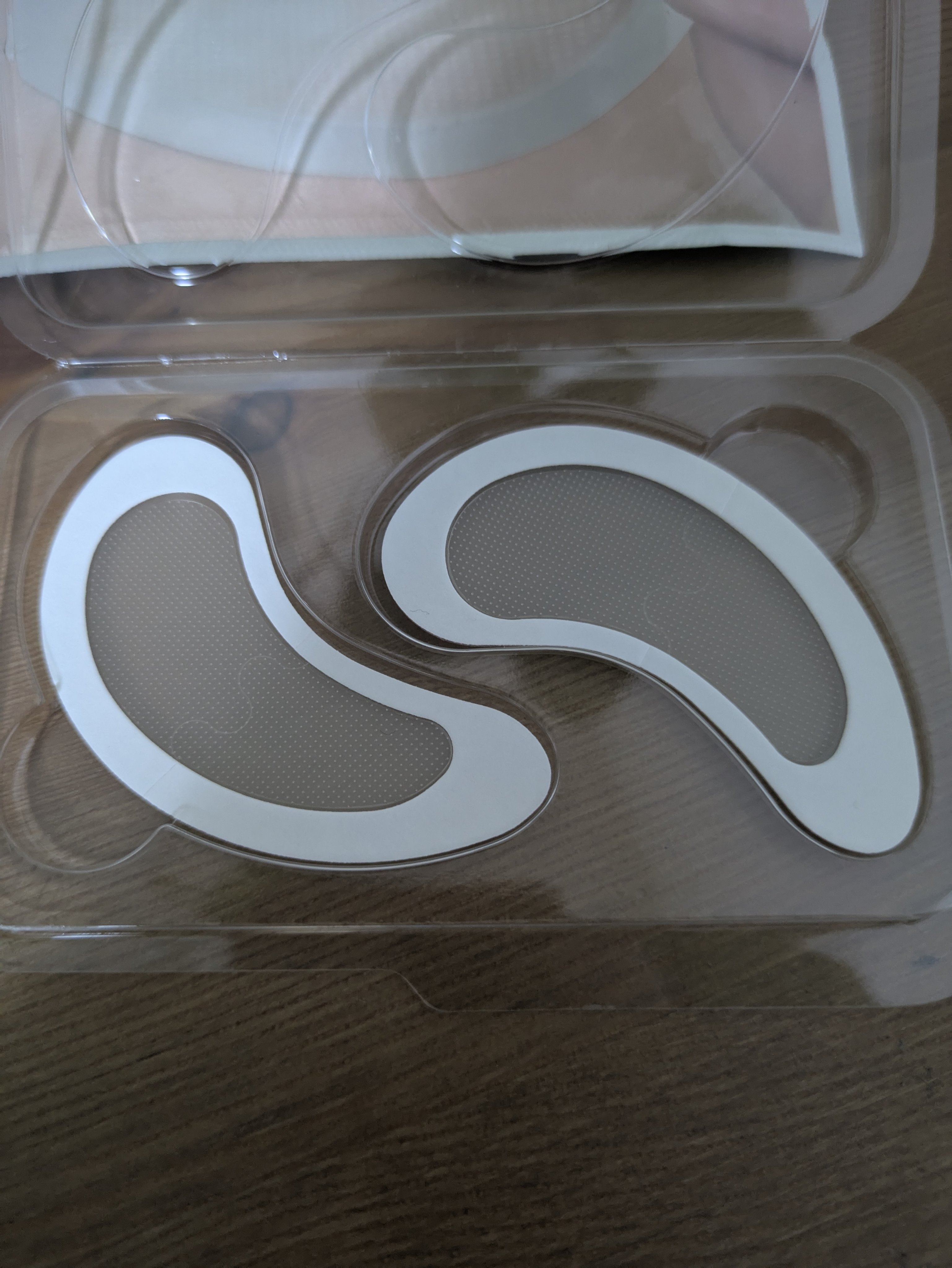 アイバックリフト1100シャットリードルパッチ/CHARDE/シートマスク・パックを使ったクチコミ（2枚目）