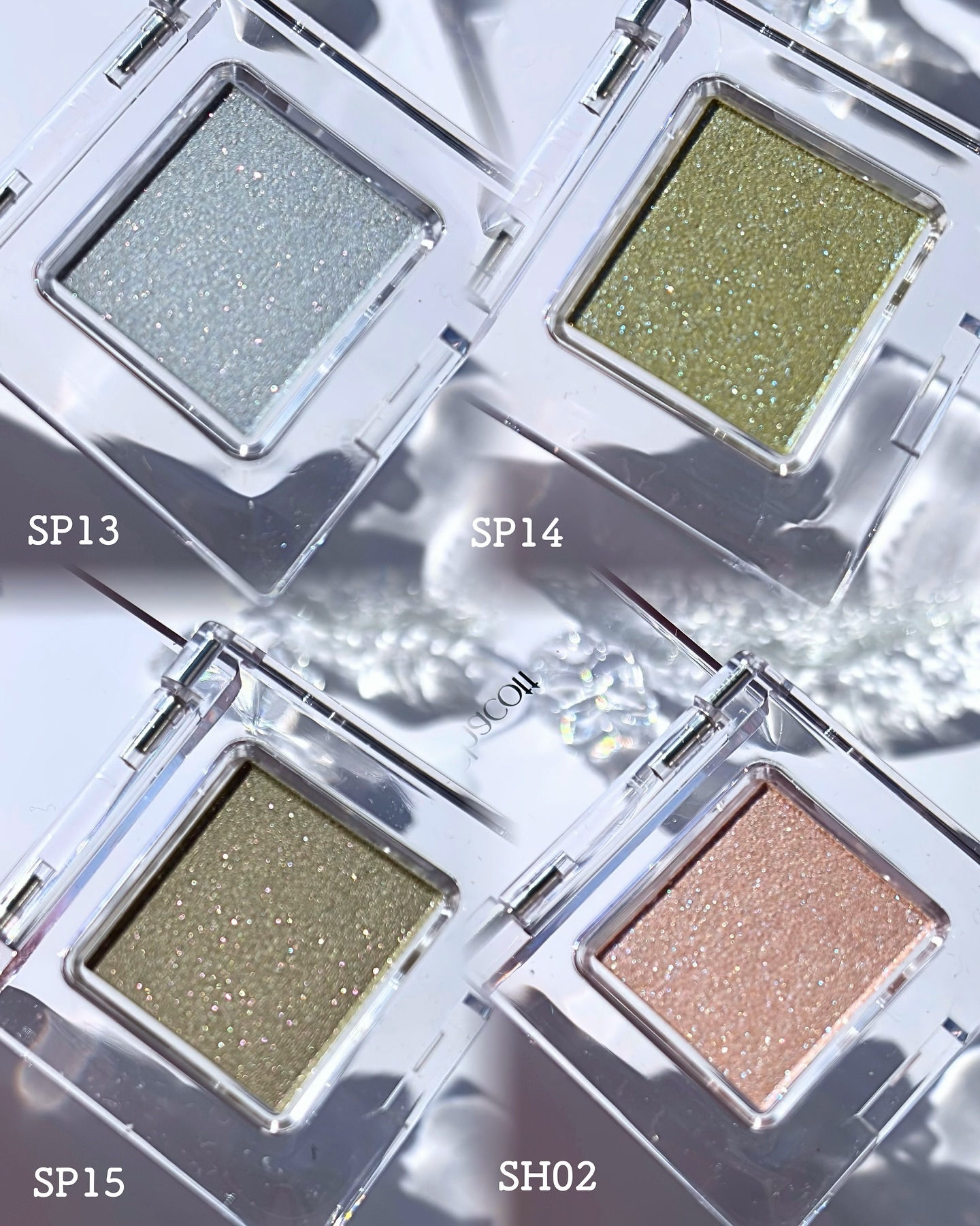 マルチカラーバリエーション スパークル/チャコット・コスメティクス/単色アイシャドウを使ったクチコミ（3枚目）