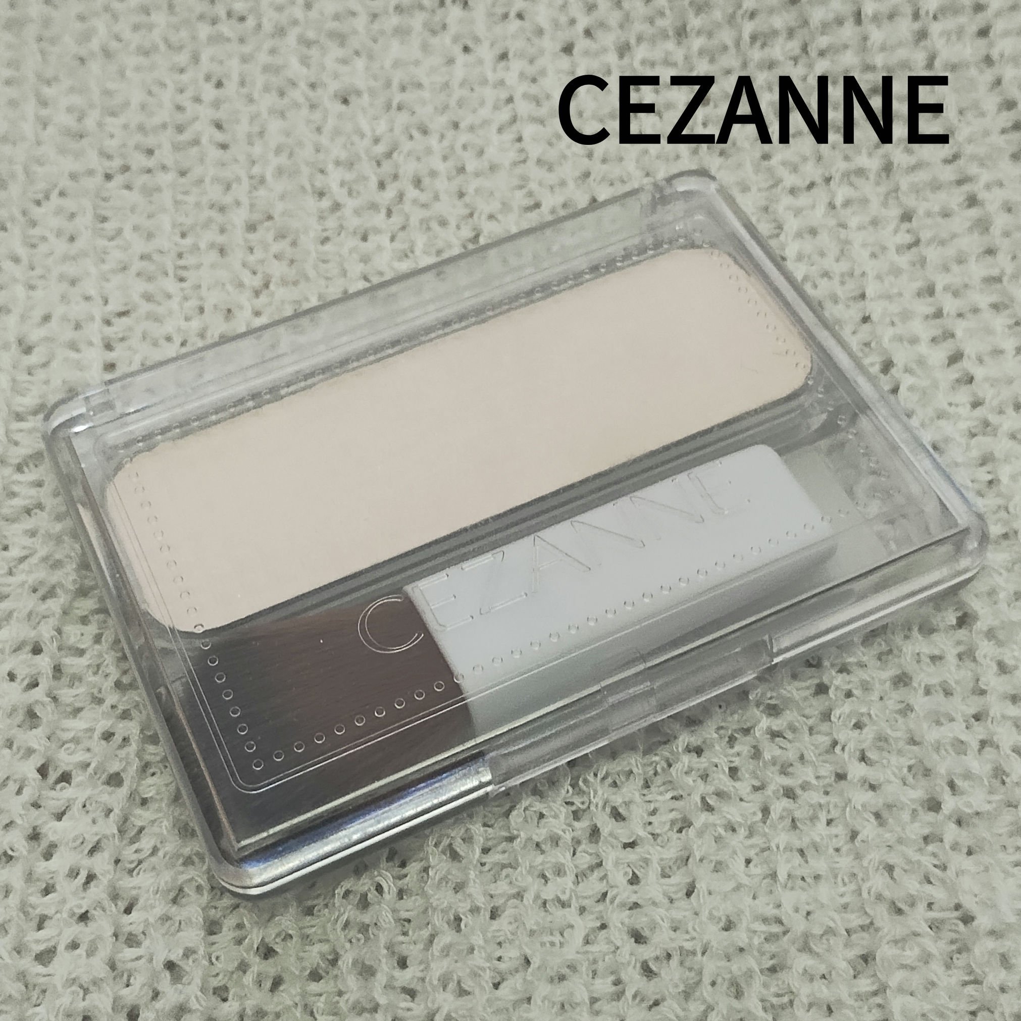 CEZANNE フェース コントロール カラー 5 パール入りピンク

良き！！

ほんのりピンクでキラキラしてて自然なハイライト！！

安いし使っても全然減らなくて長持ちするから最強！！

#CEZANNE #ハイライト #セザンヌ #プ