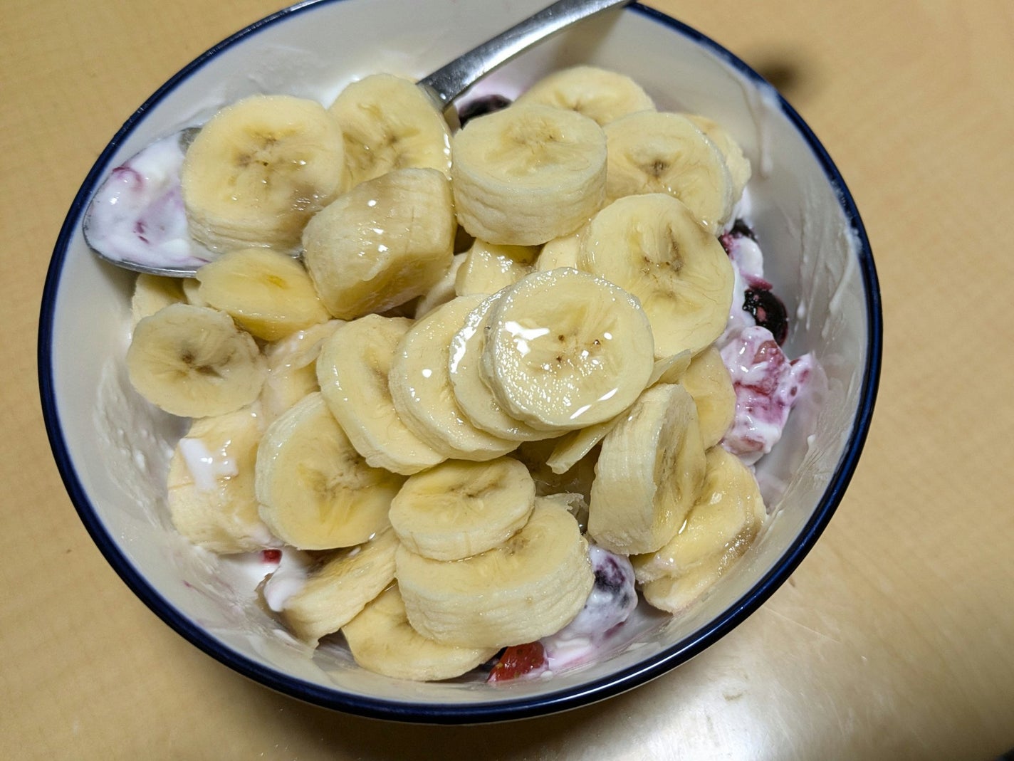 アリス on LIPS 「甘い物が食べたくなったた時の朝食 ダイエット・バナナ2本・ミッ..」(1枚目)